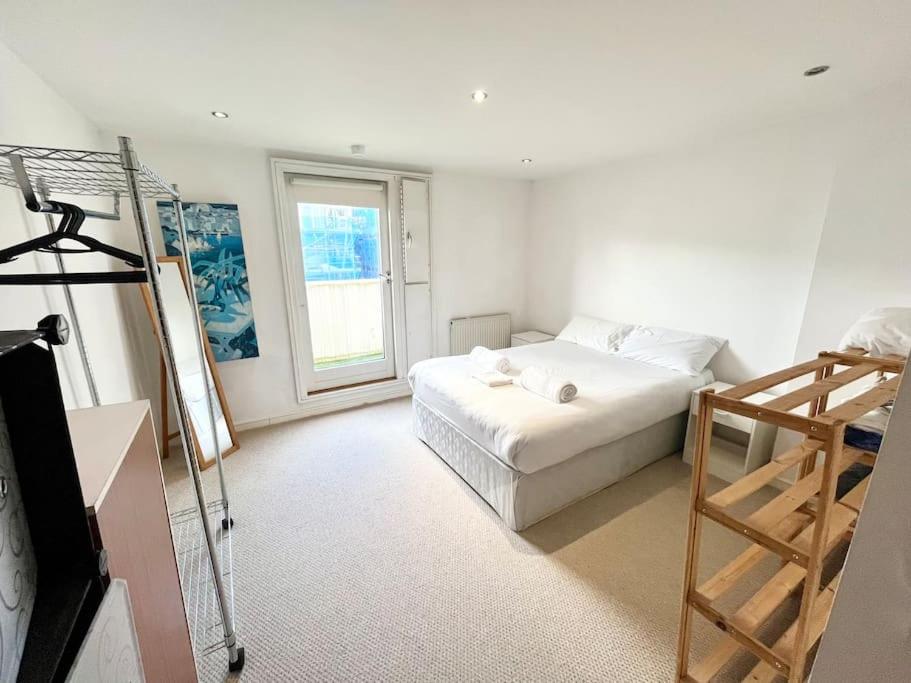 Duplex on the Docks - Free WiFi/Parking
