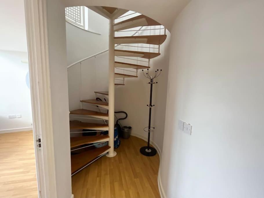 Duplex on the Docks - Free WiFi/Parking