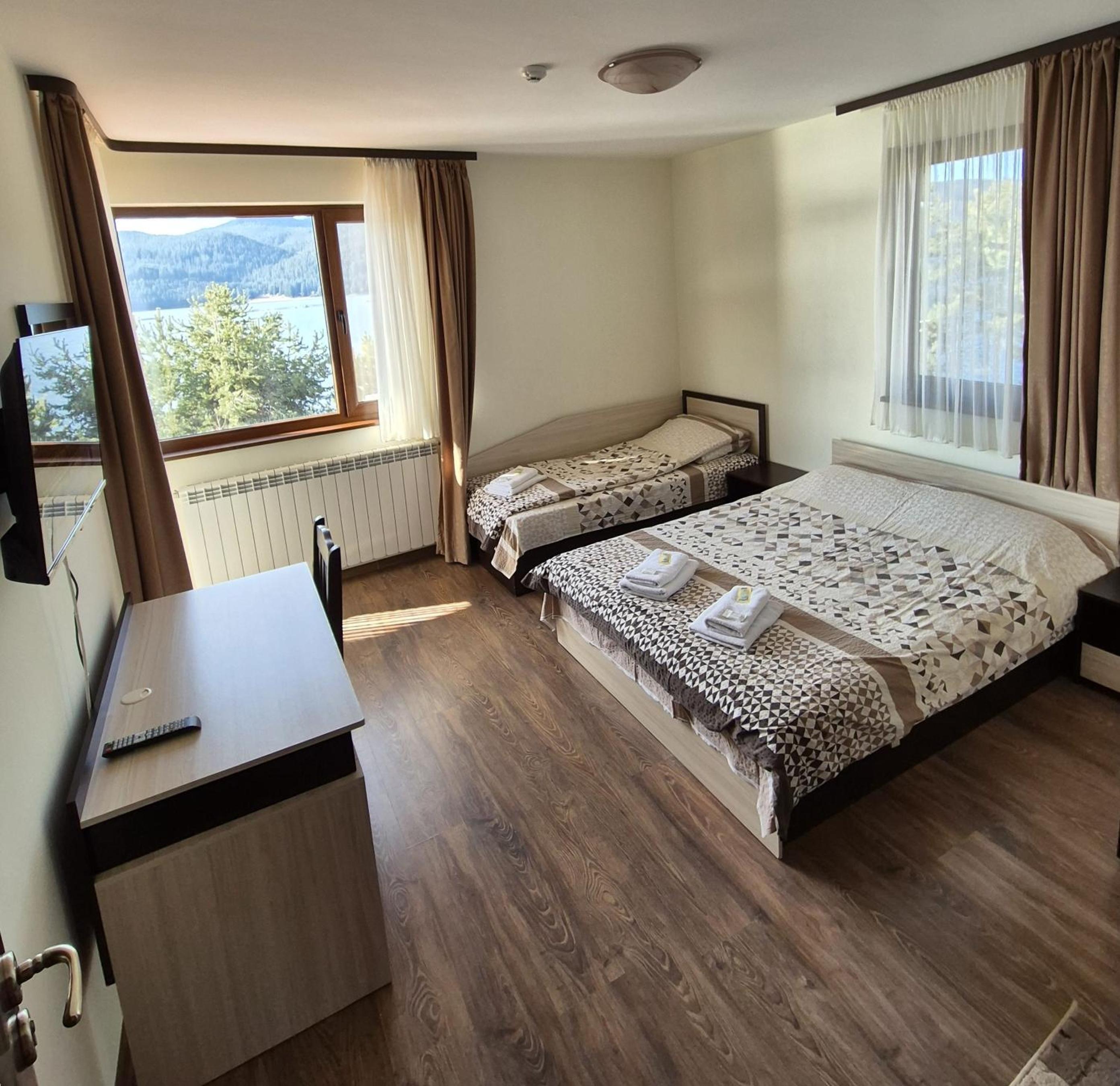 Divna Forest & Lake House