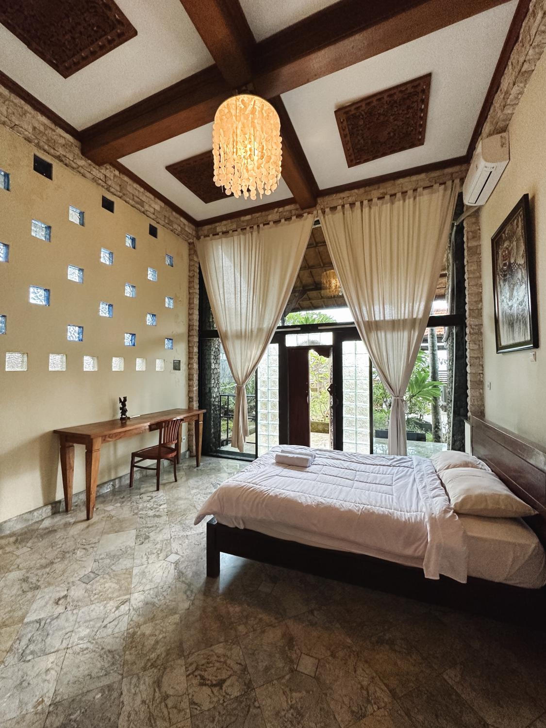 Uluwatu Mansion Villas