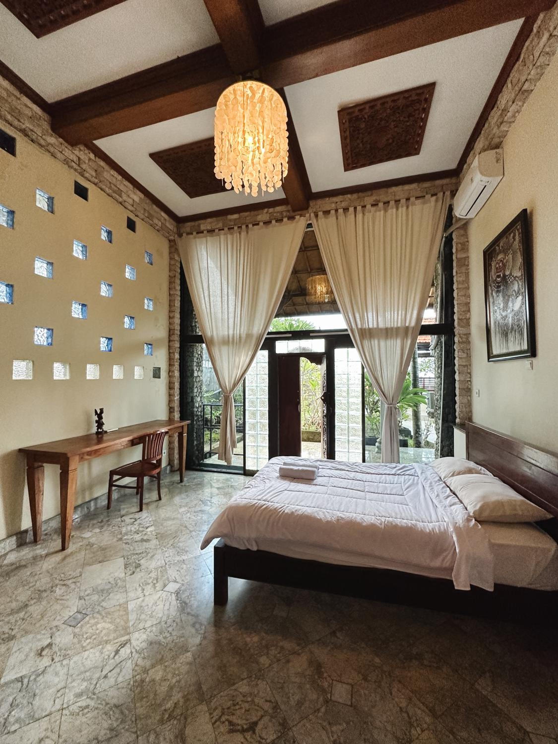 Uluwatu Mansion Villas