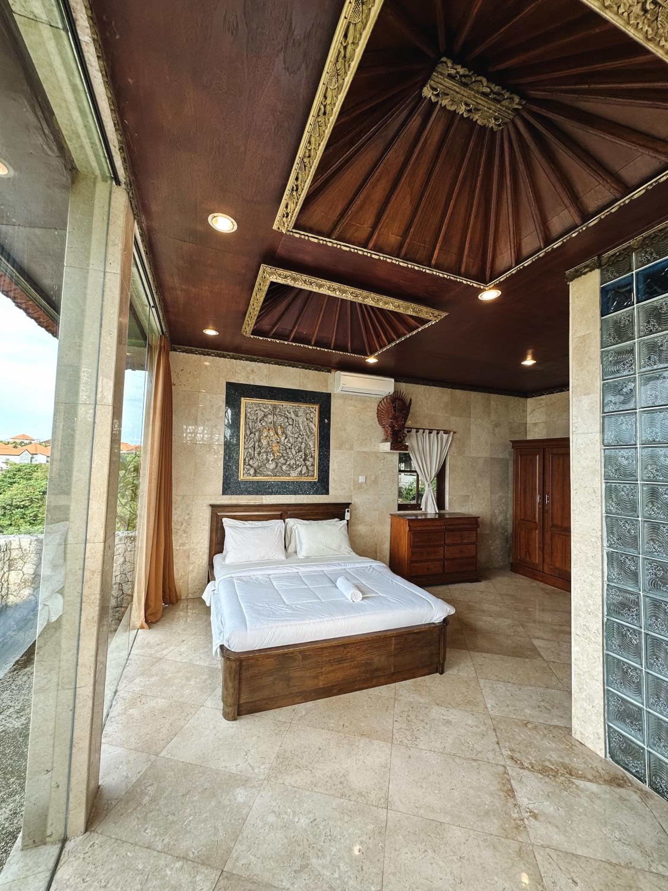 Uluwatu Mansion Villas