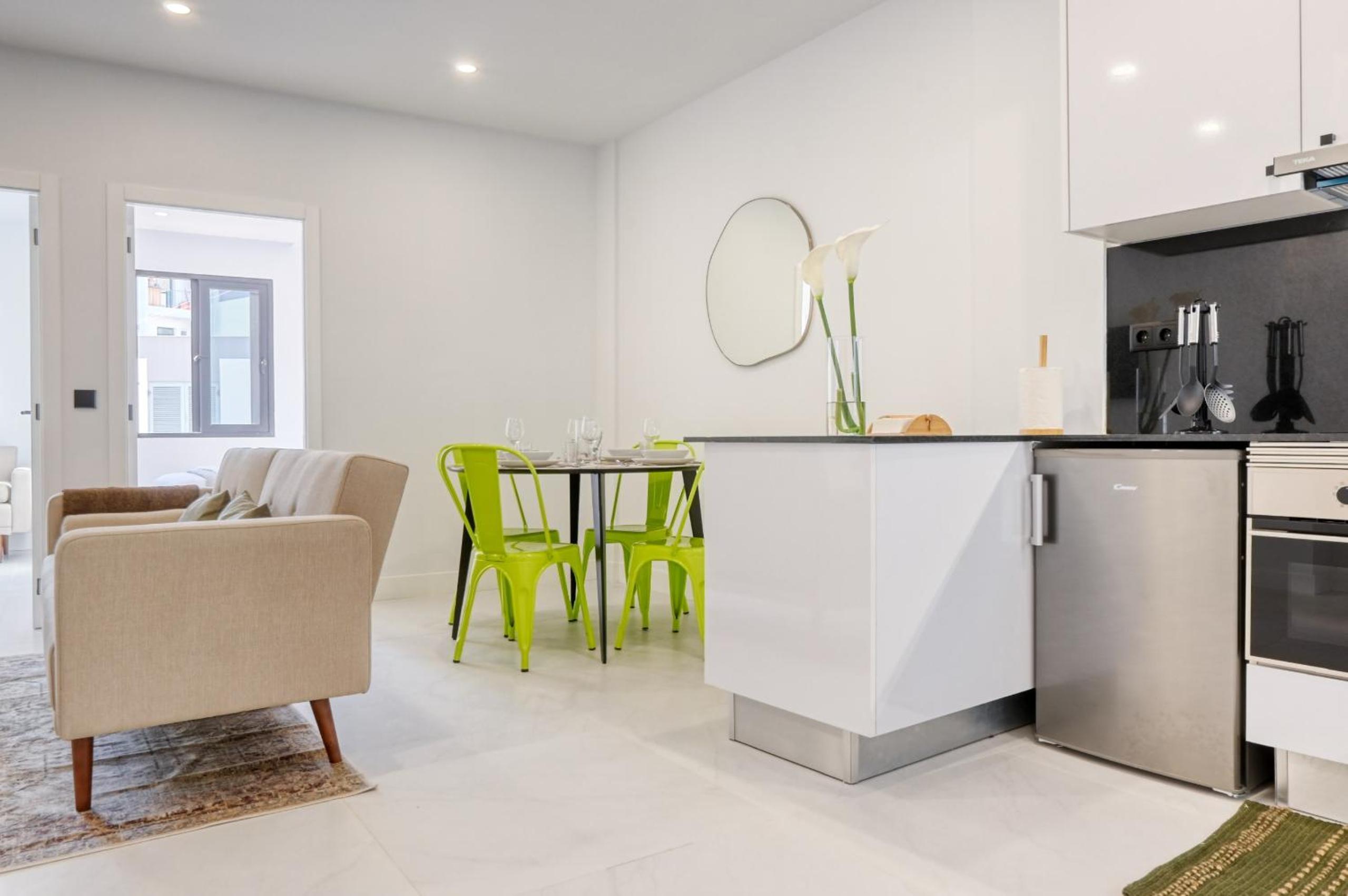 Beco Santa Emilia 2H, a Home in Madeira view 5