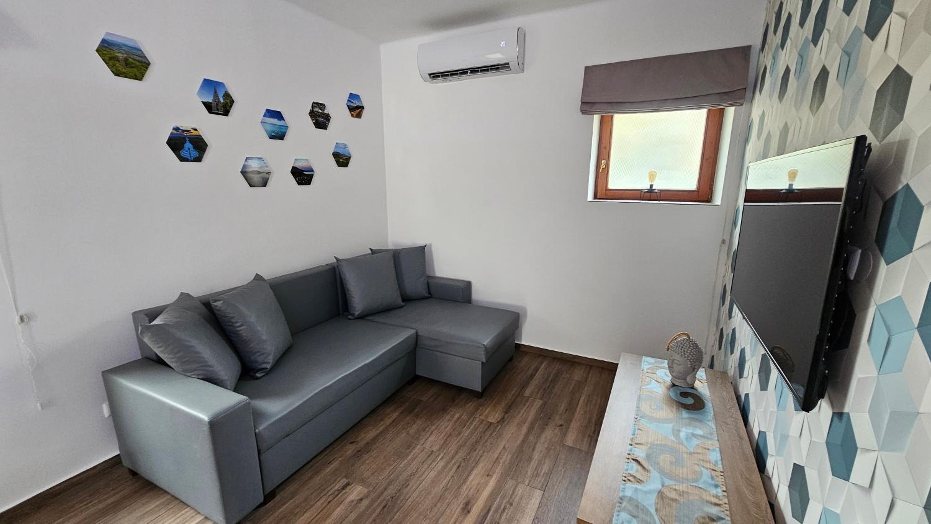 Menta Holiday Home view 4