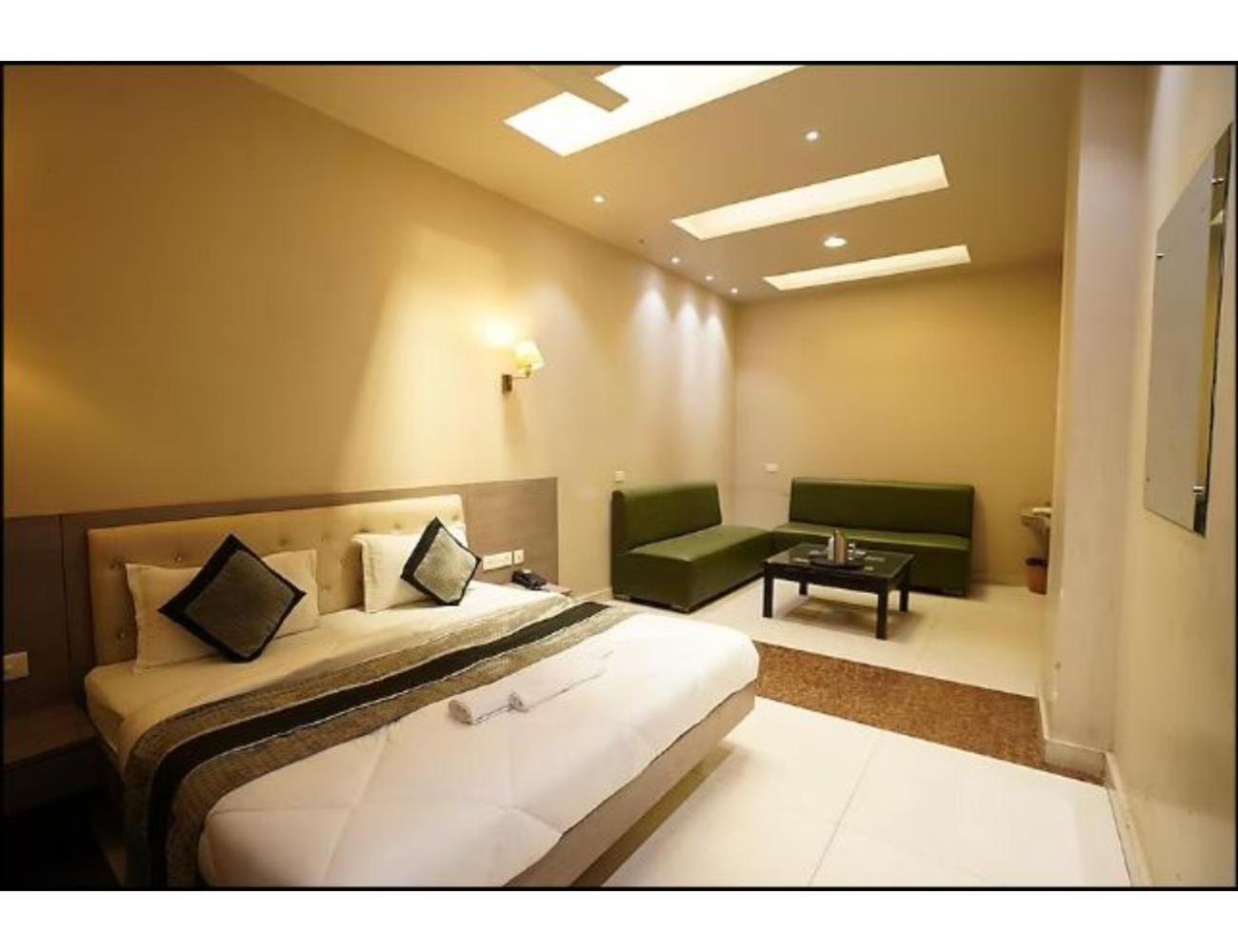 Hotel Silver Star, Mathura