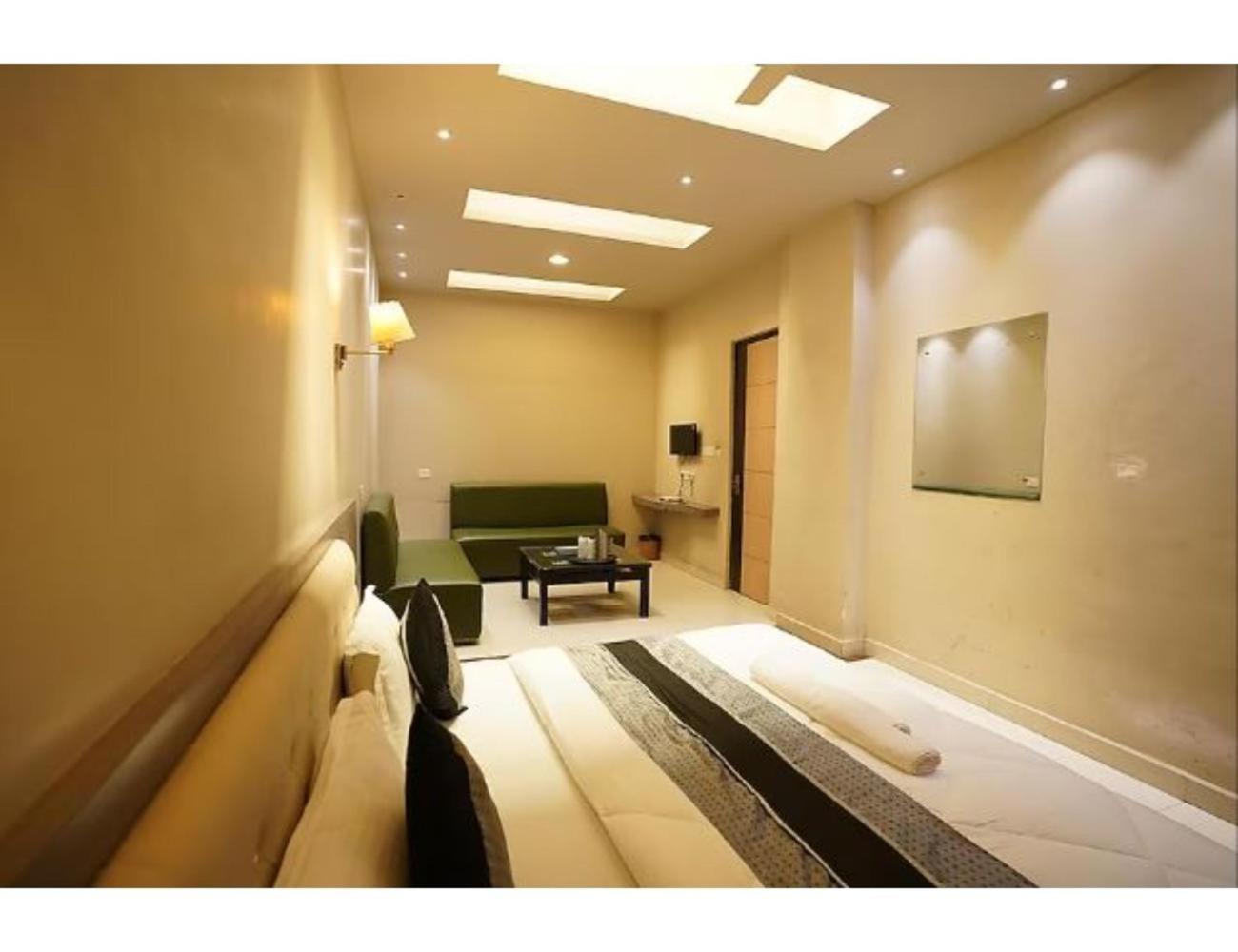 Hotel Silver Star, Mathura
