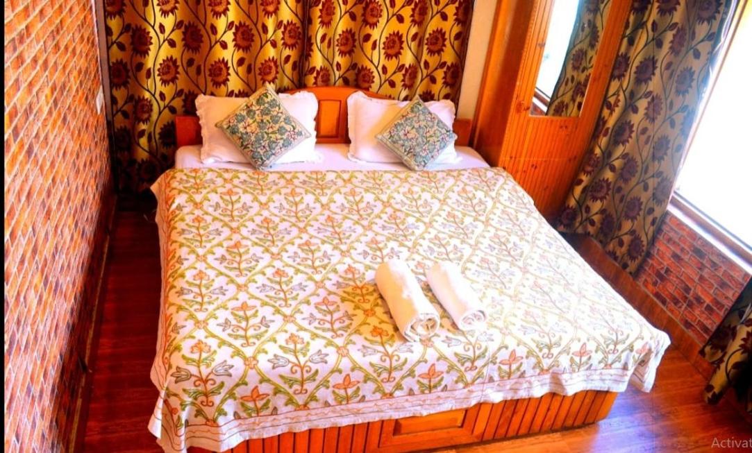 Hotel The Holy Land