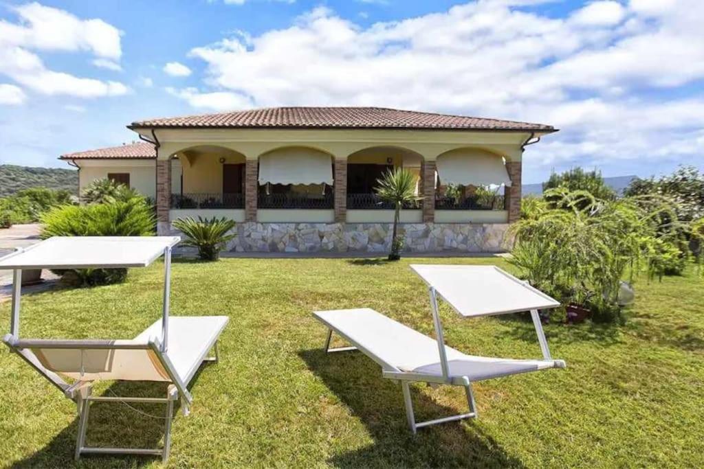 Alghero Villa Mistral per 7 persone Terrazza BBQ AC WiFi