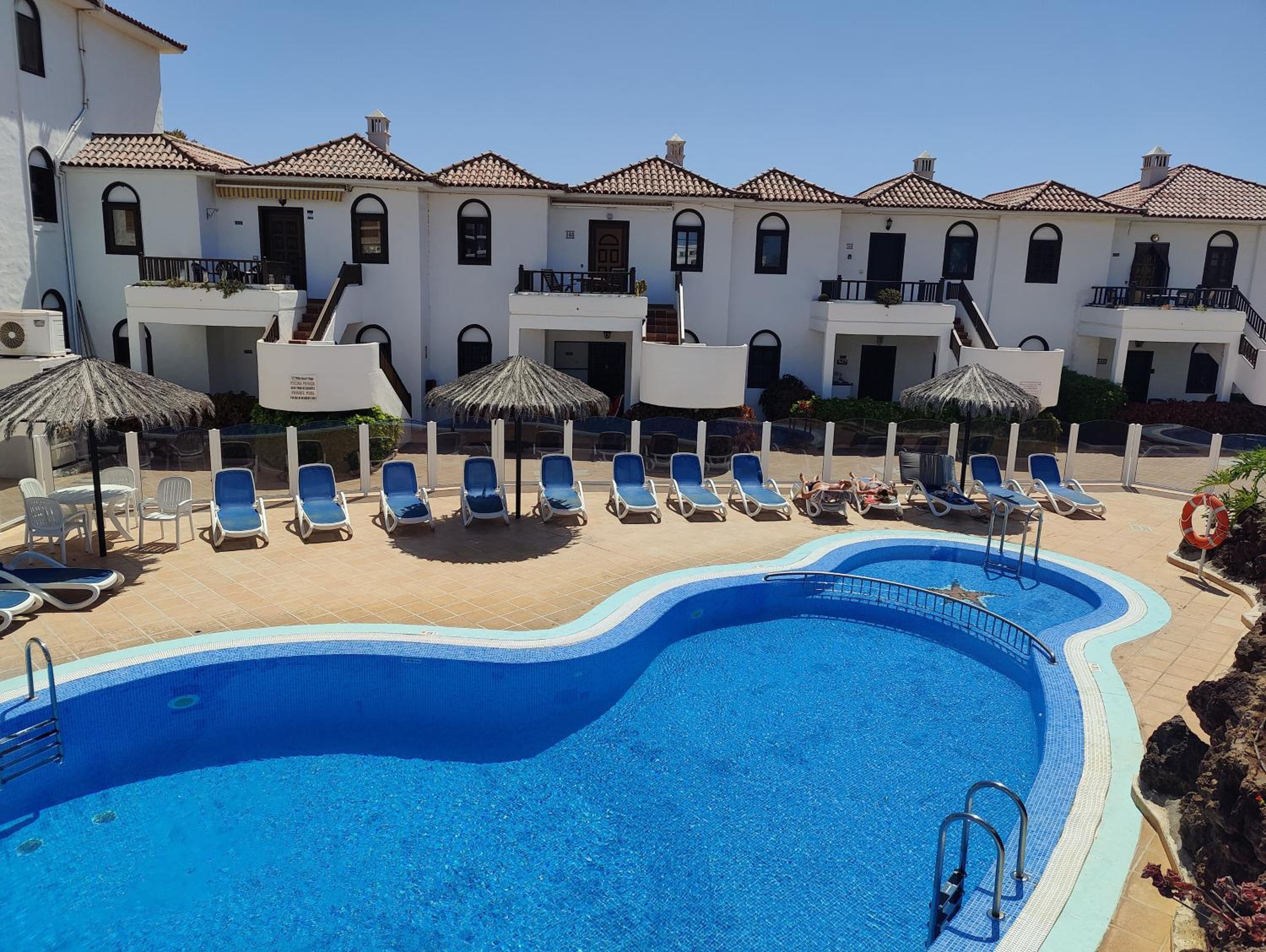 Sunny Golf and Sea View Apartment in Amarilla Golf photo 2