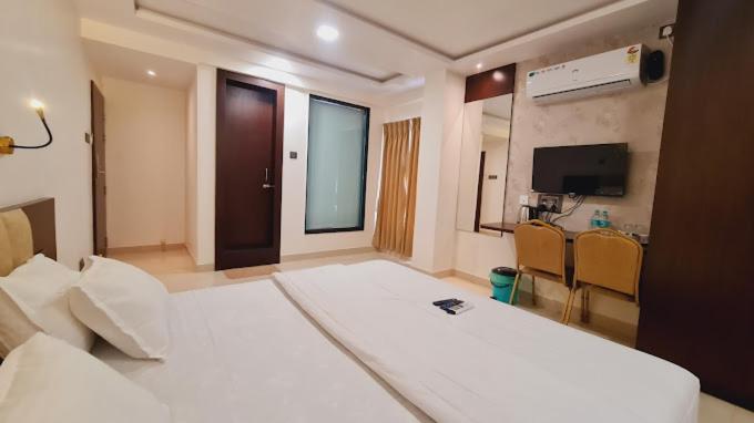 Hotel Elegance Inn