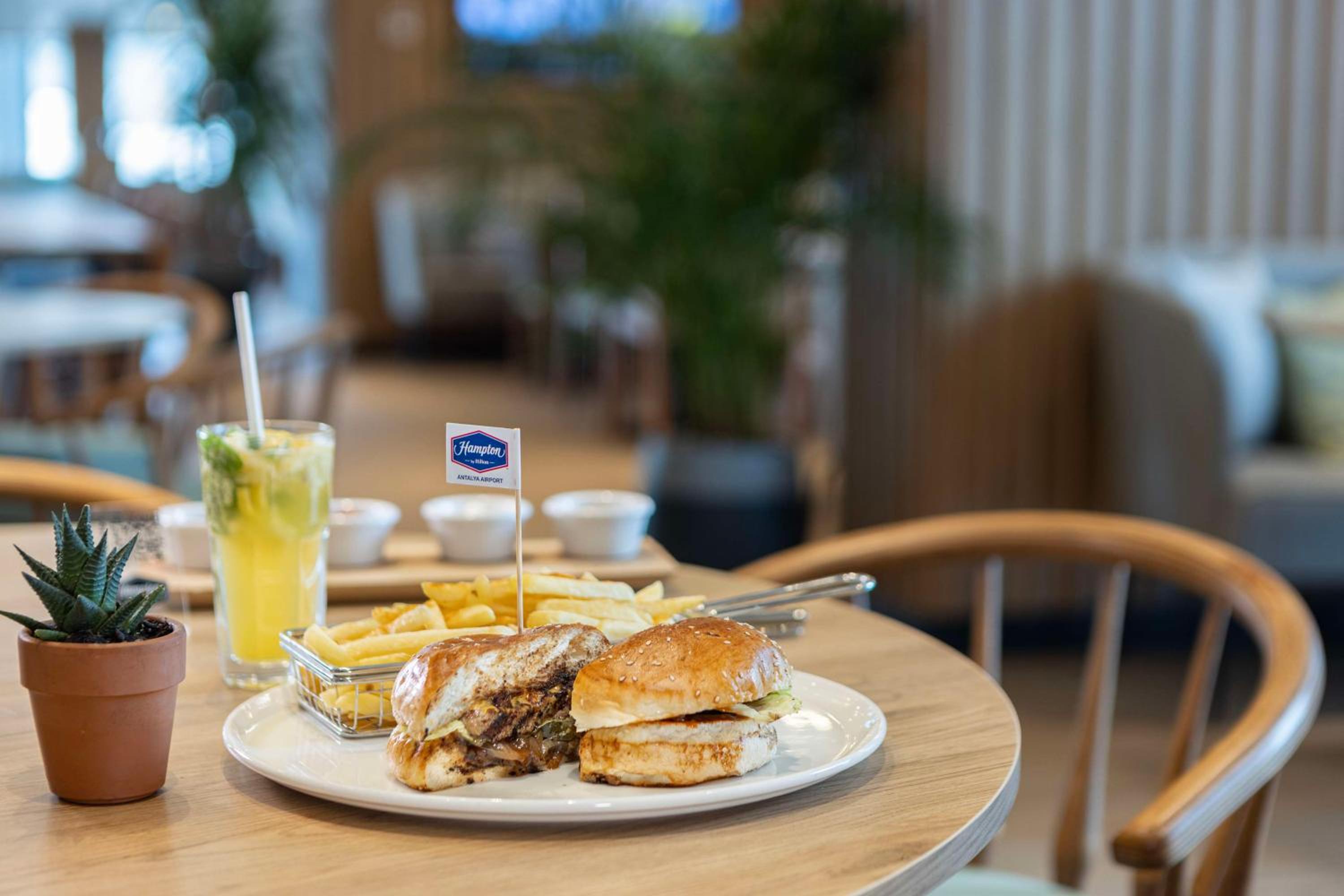 Hampton by Hilton Antalya Havalimanı - Image 6