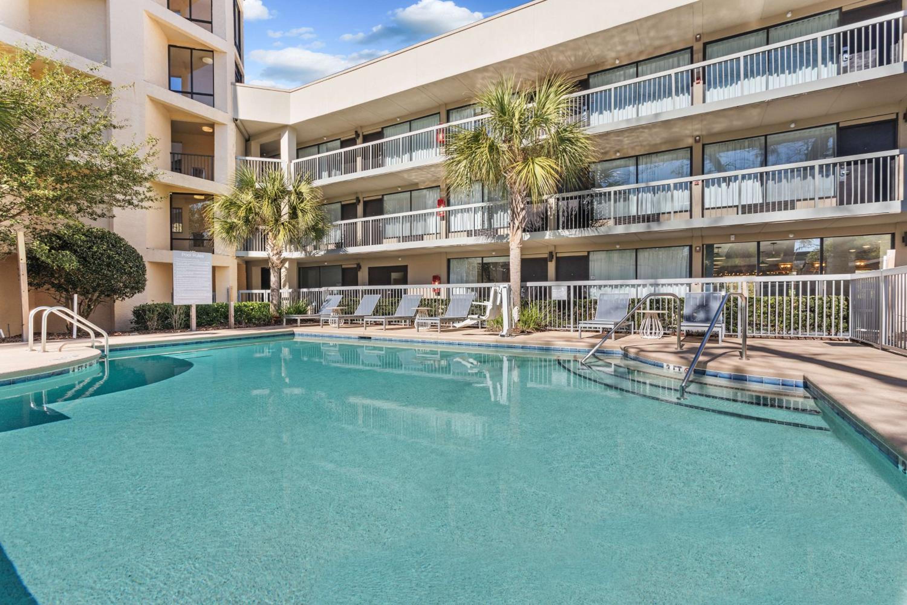Beaufort Vacations - Spark by Hilton Hilton Head Island - Property Image 1