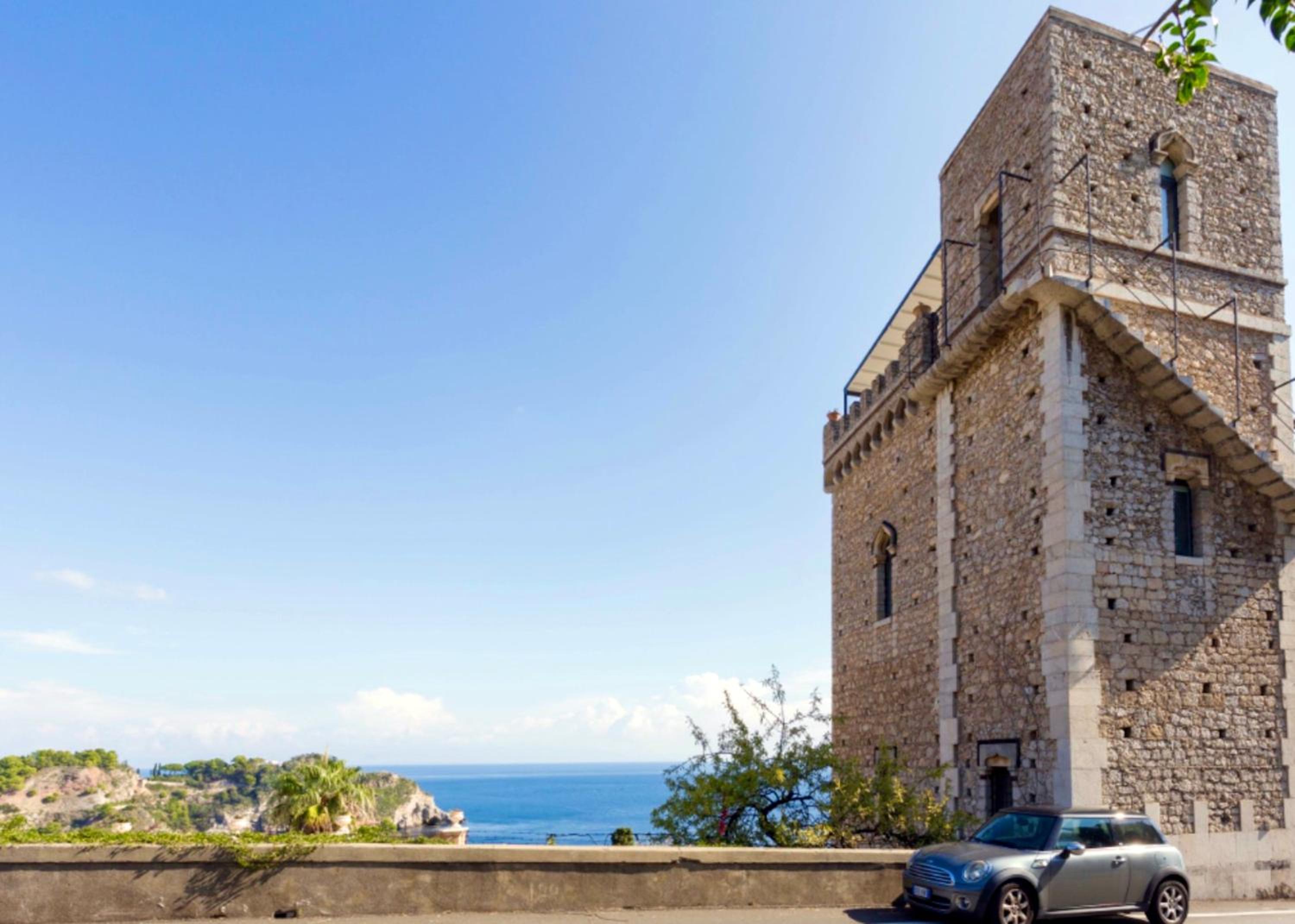 VILLA ELEONORA Taormina Sea View Small Private Pool view 3