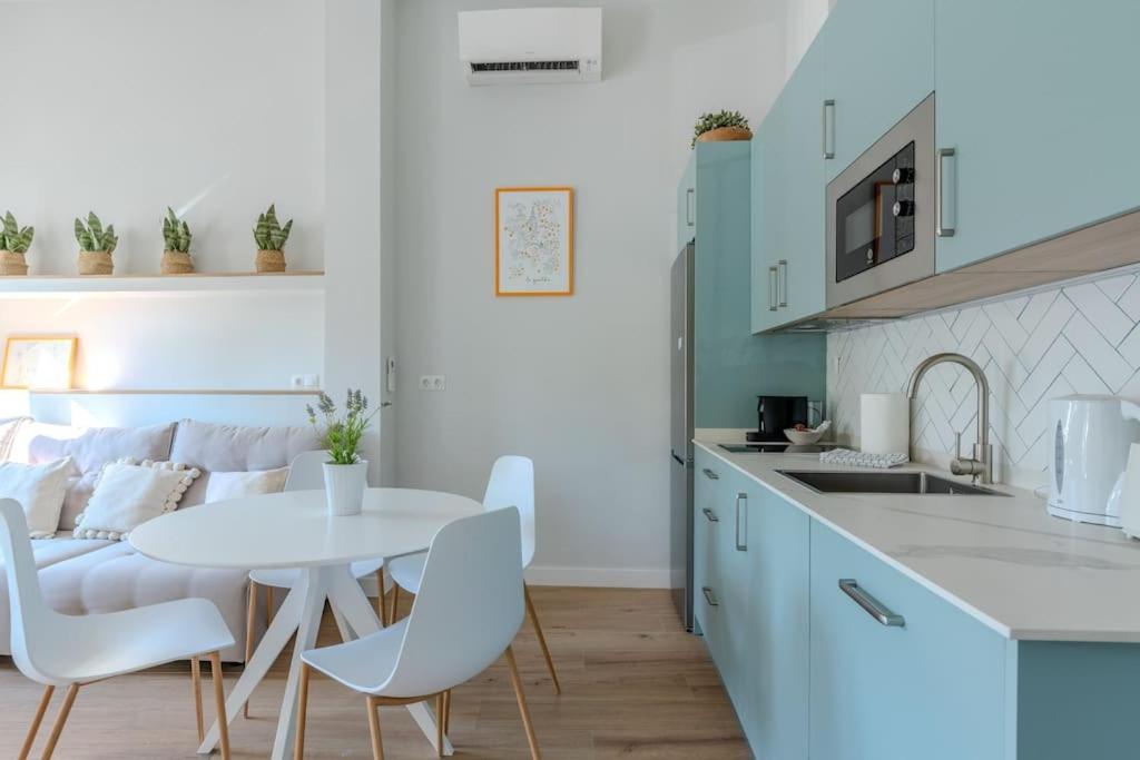 T74 Torneo Bright Family Apartment photo 4