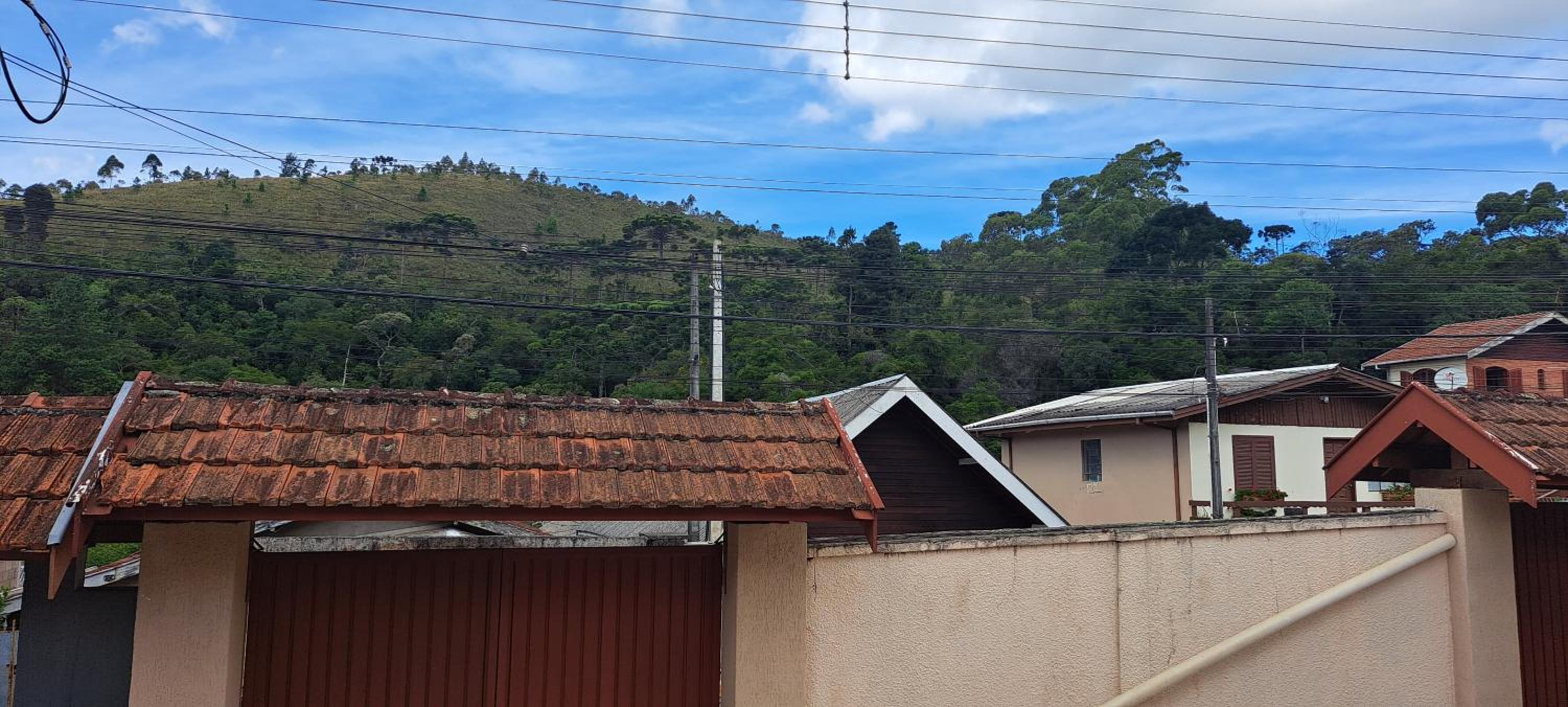 Suíte Com Estacionamento Perto do Centro
