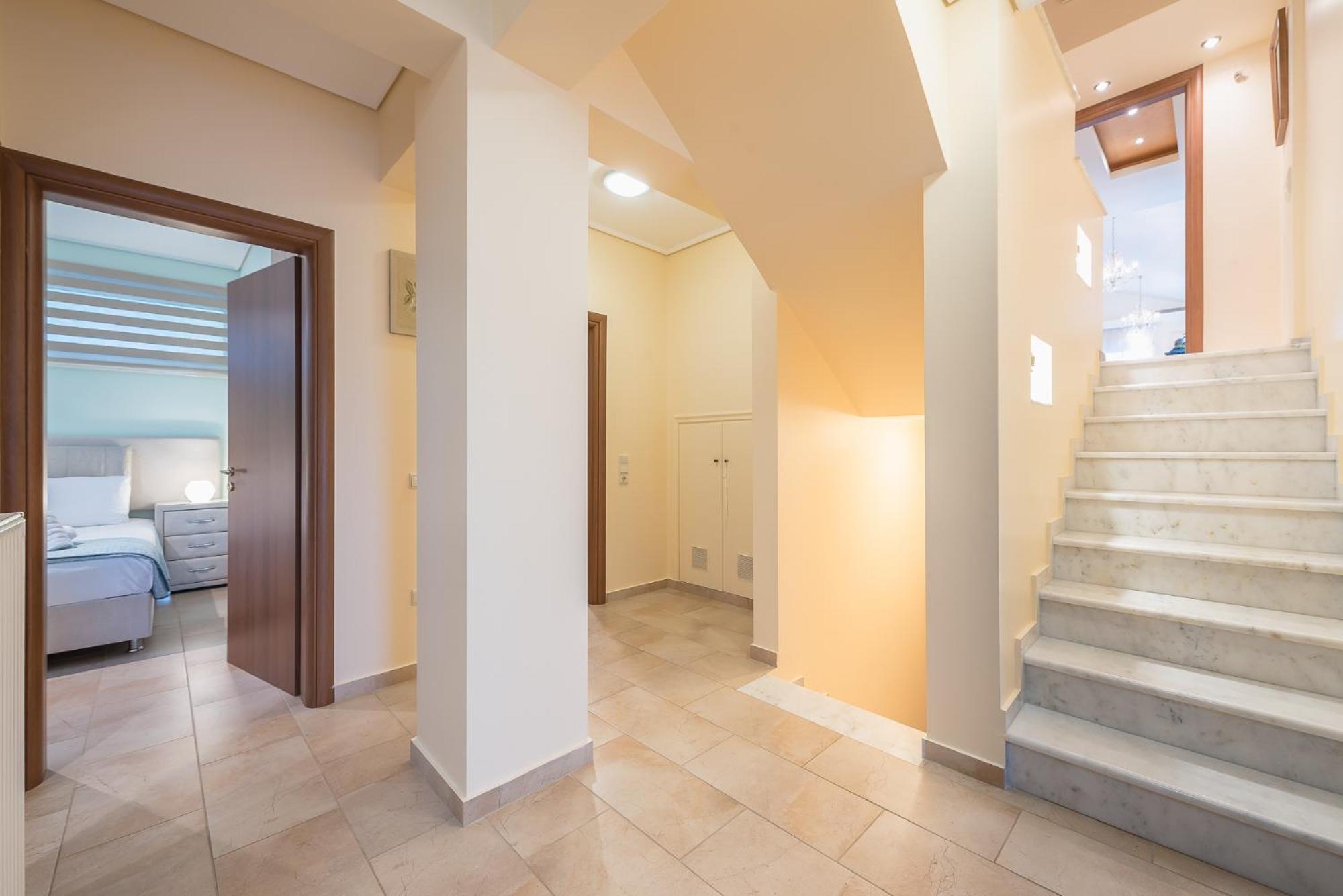 Villa Amfiario - Luxury & Breathtaking views under the Attica Sun! view 2