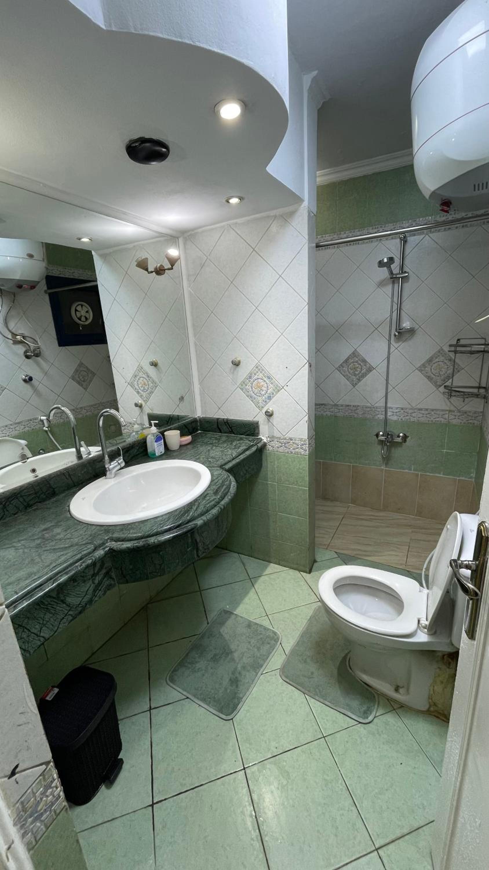 New Cozy Apartment 10 Minutes away from Cairo Airport and all Amenities bedside Radisson Blu Hotel