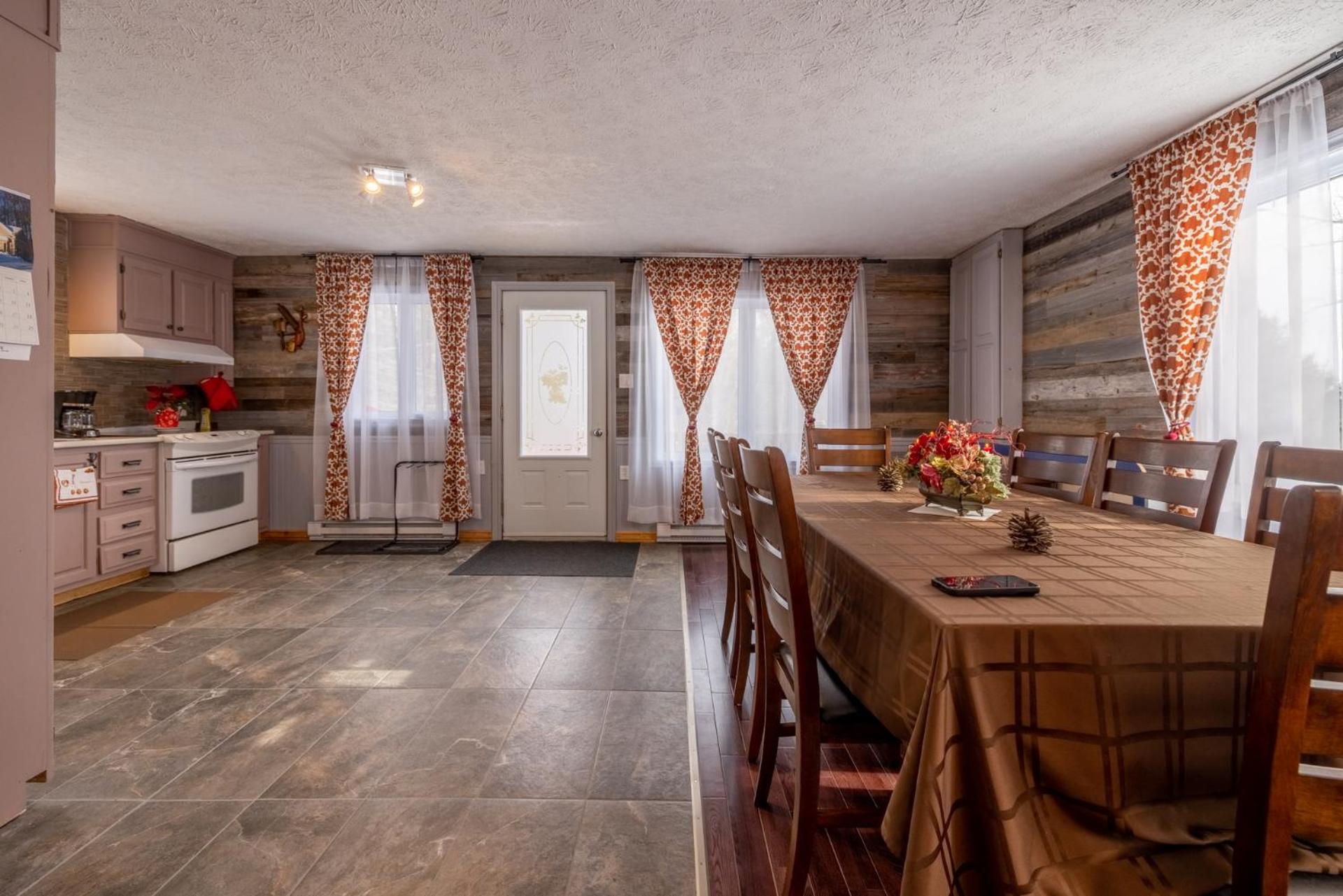 Rustic Villa Chalet