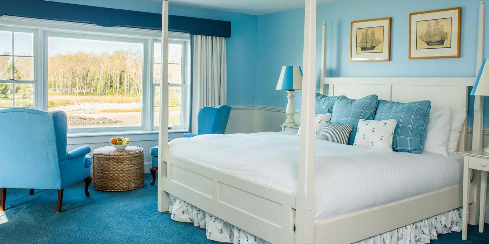 Breakwater Inn