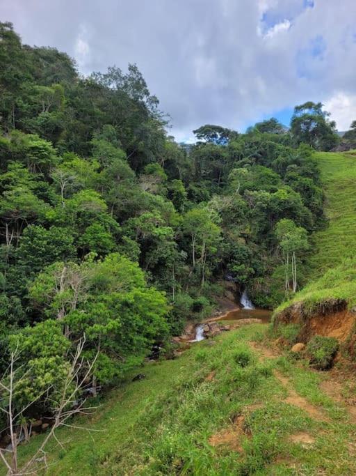 Recanto das Cachoeiras na Serra do Brigadeiro