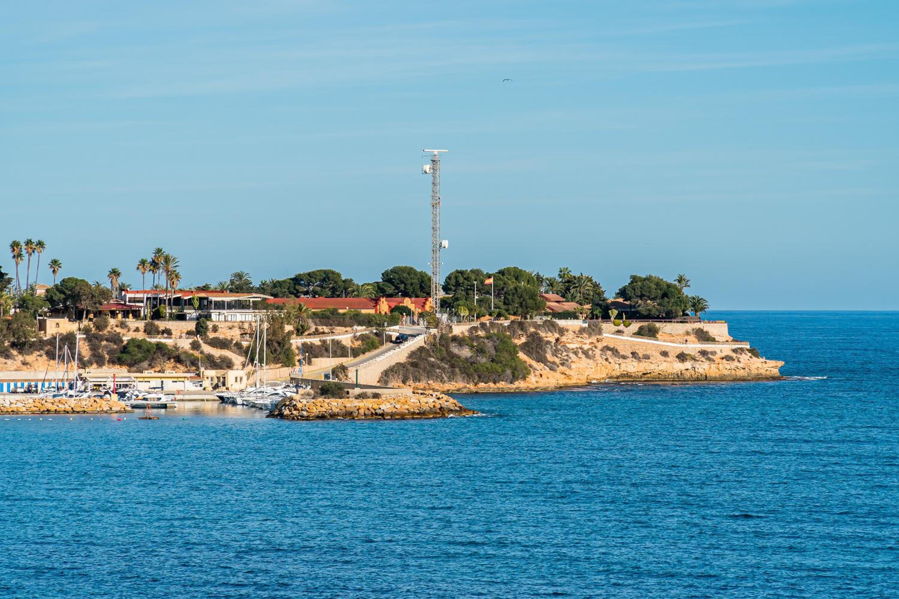 APARTMENT by THE SEA