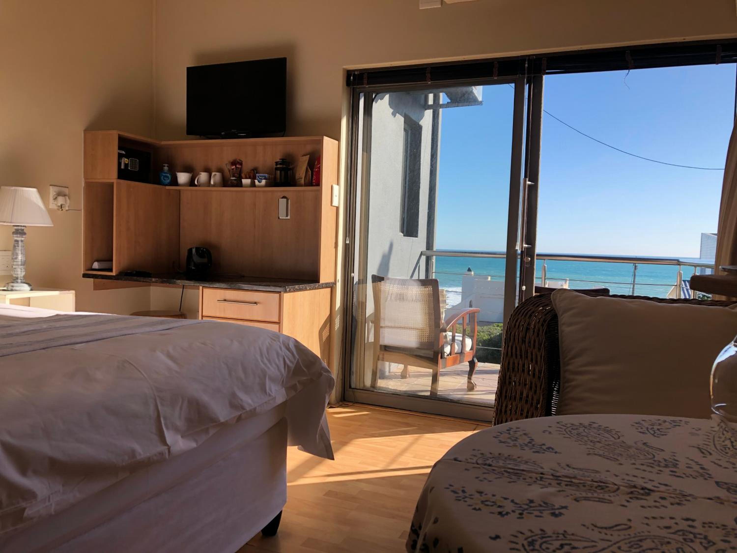 Marine 5 Boutique Hotel