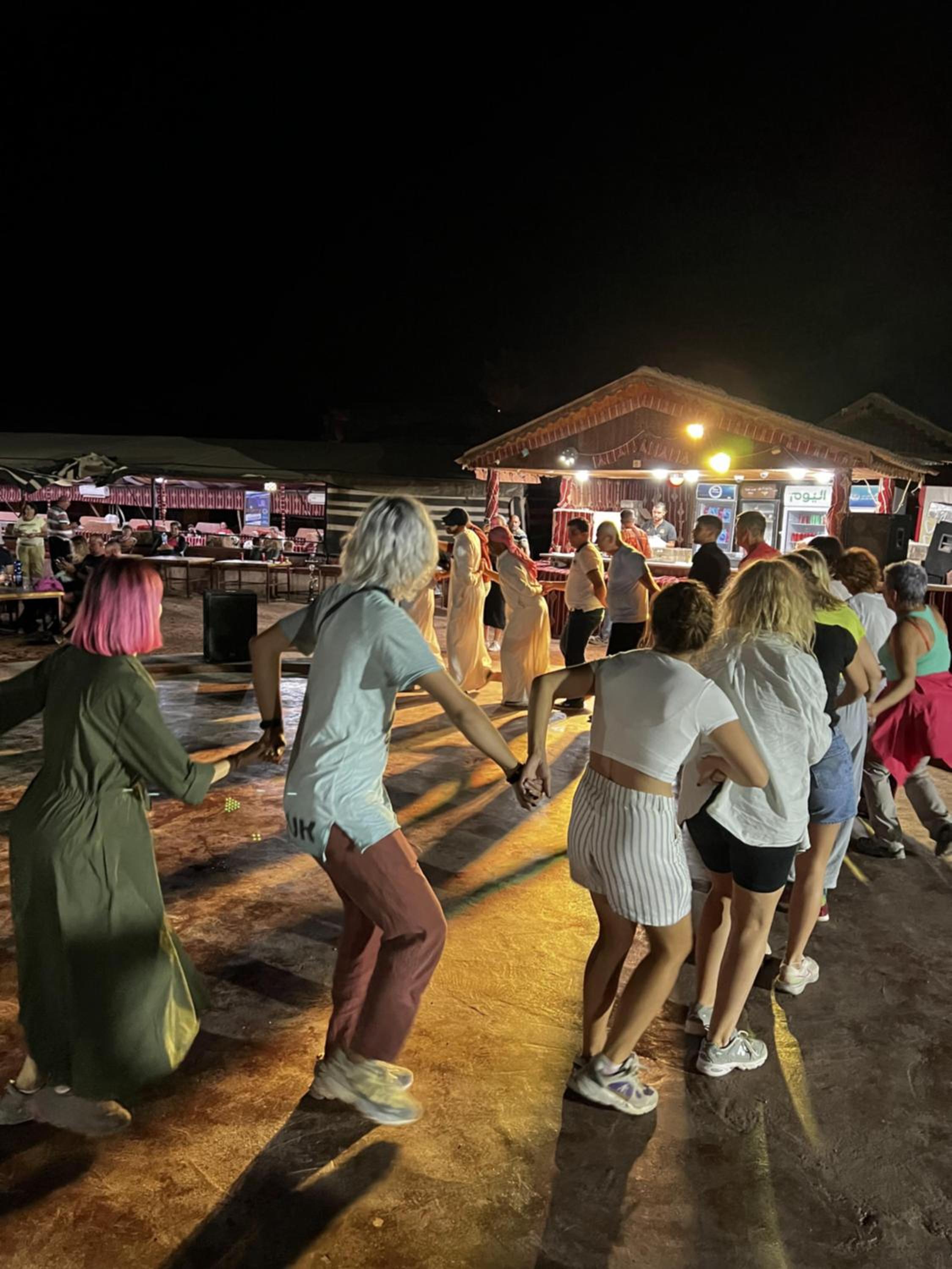 Hillawi Sand Rose Camp Wadi Rum