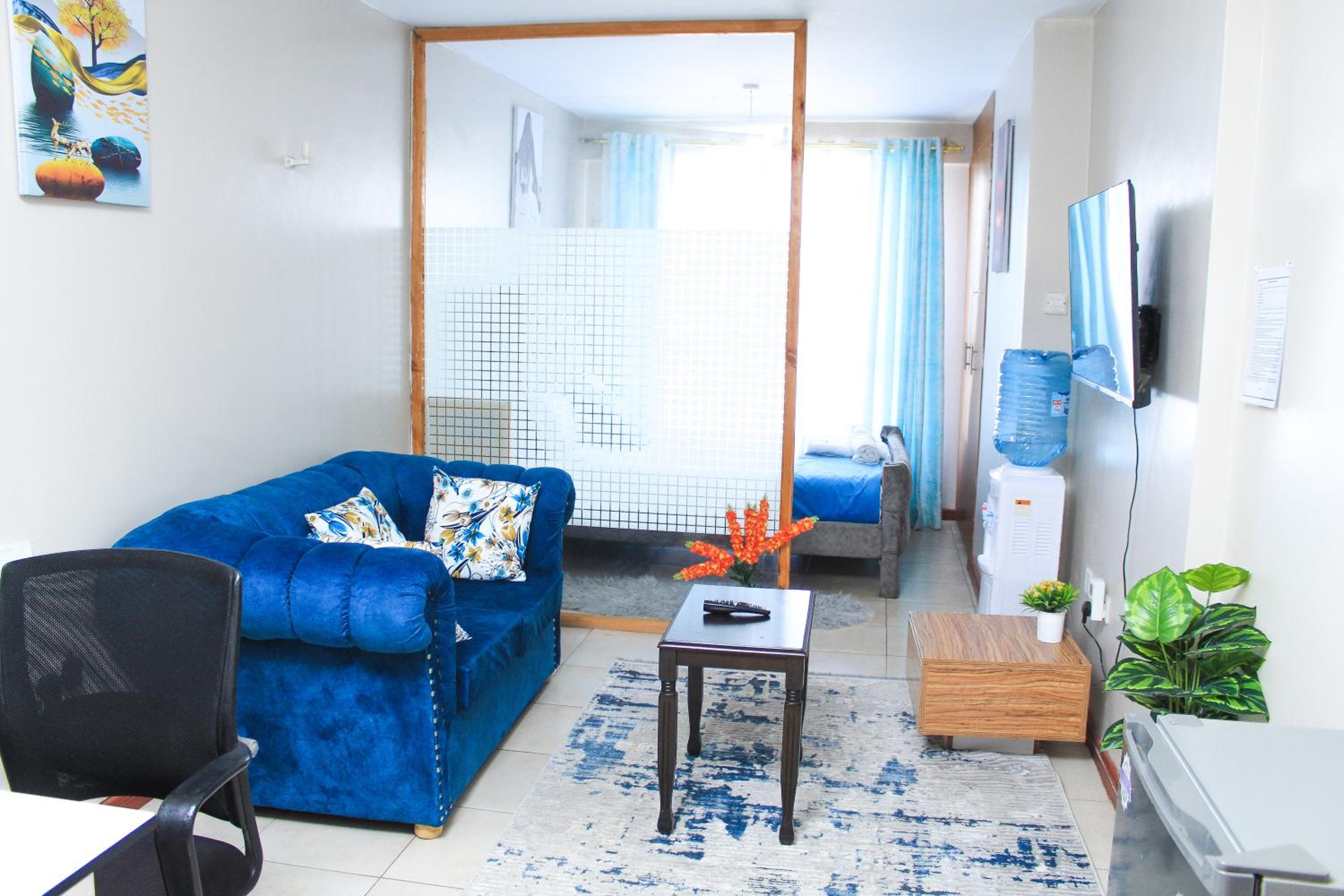 LaMeg Furnished 1 br in Aviation view 2