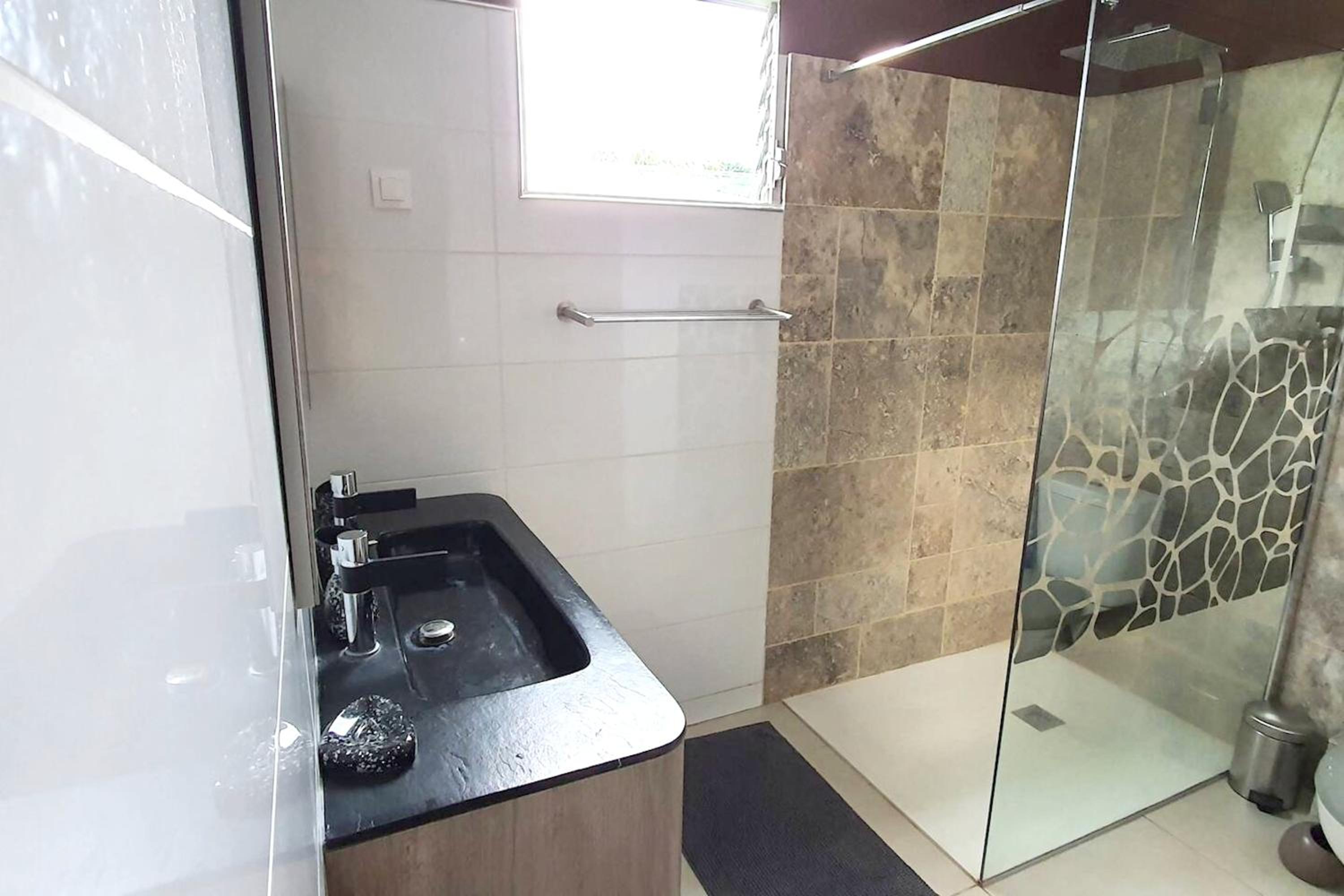Maison avec piscine privee a Trois Ilets Parfaite pour 6 view 4