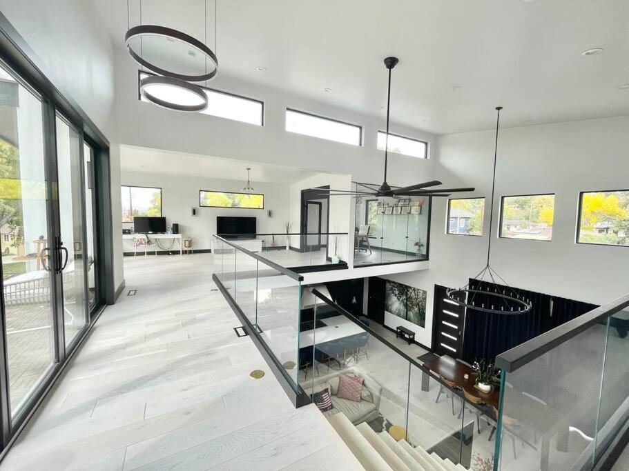 Luxury Mansion in Englewood view 2