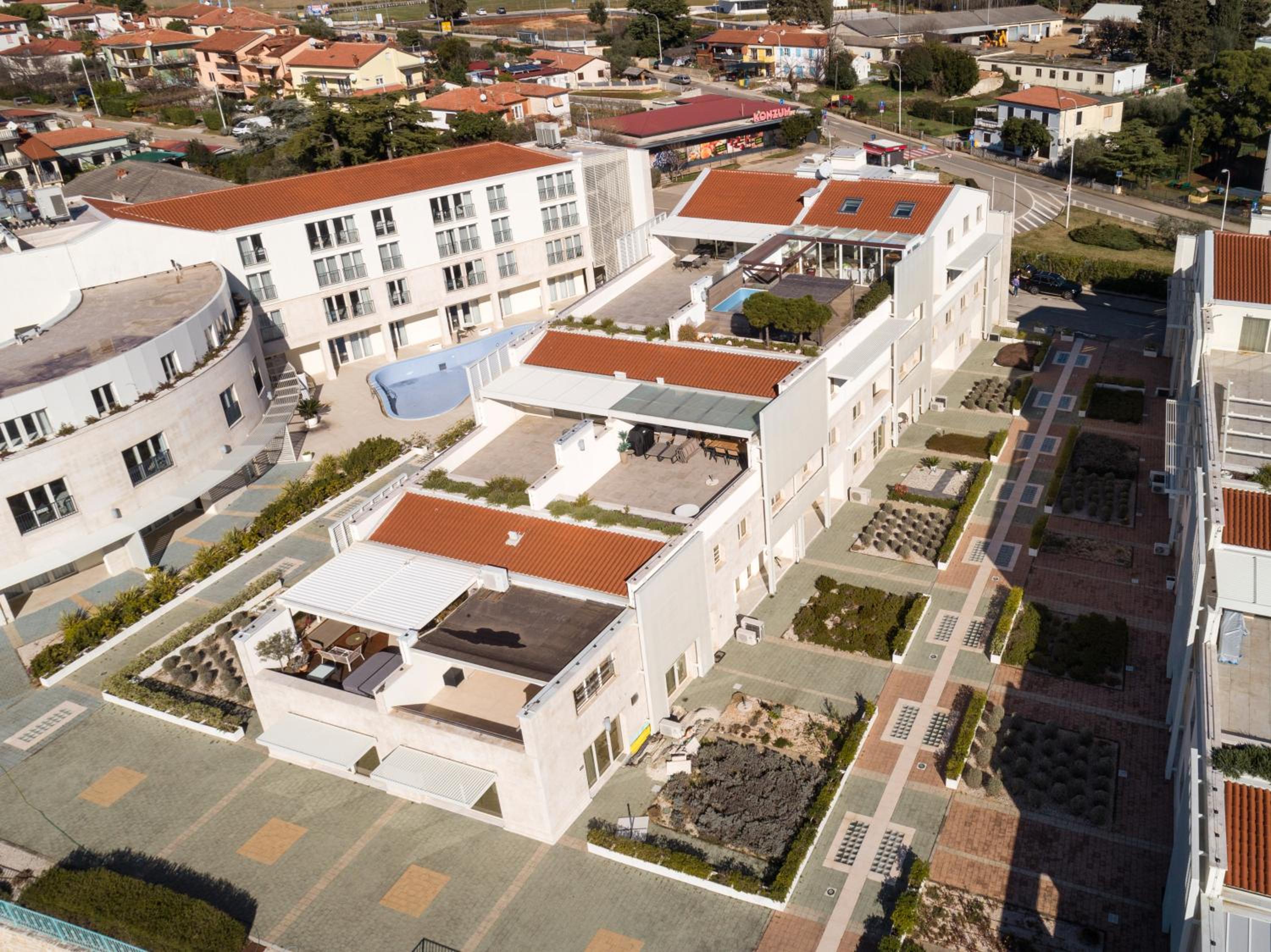 Humagum Sea View Apartment - Garden Palace Umag view 3