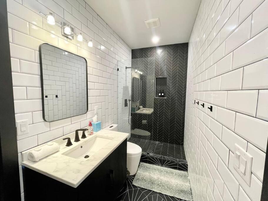 Luxury Mansion in Englewood view 4