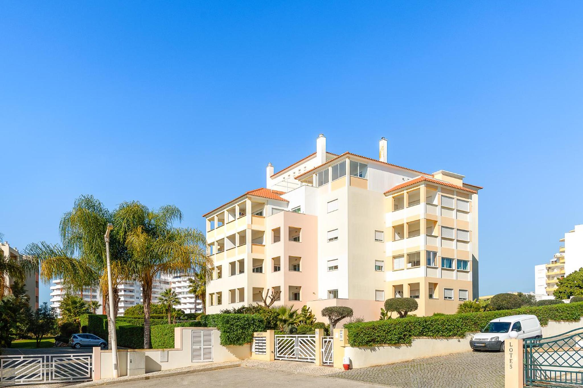 Casa dos Búzios by Torrana-Gest, LDA view 2