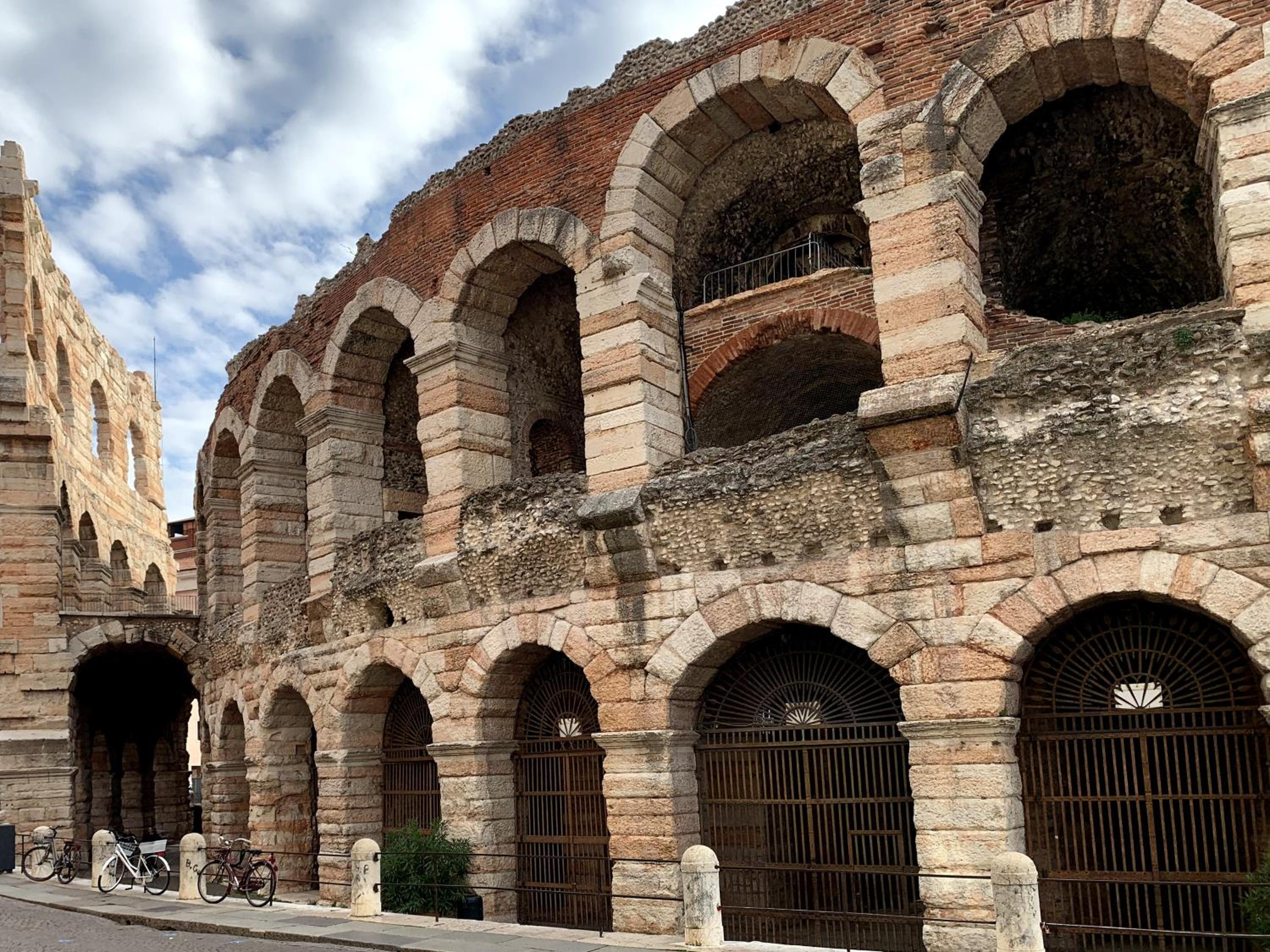 Infinity Suite Verona free parking view 2