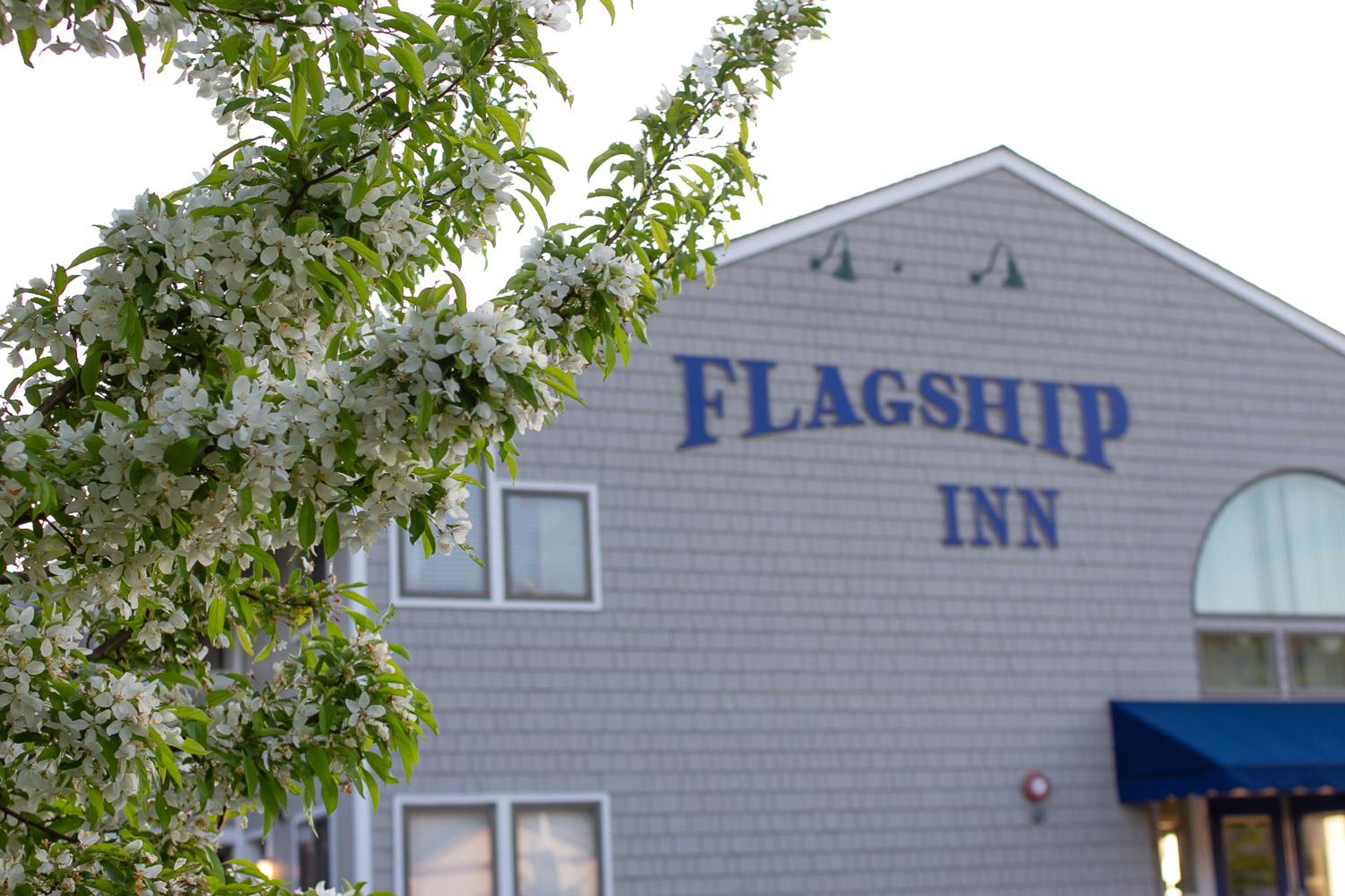 Flagship Inn