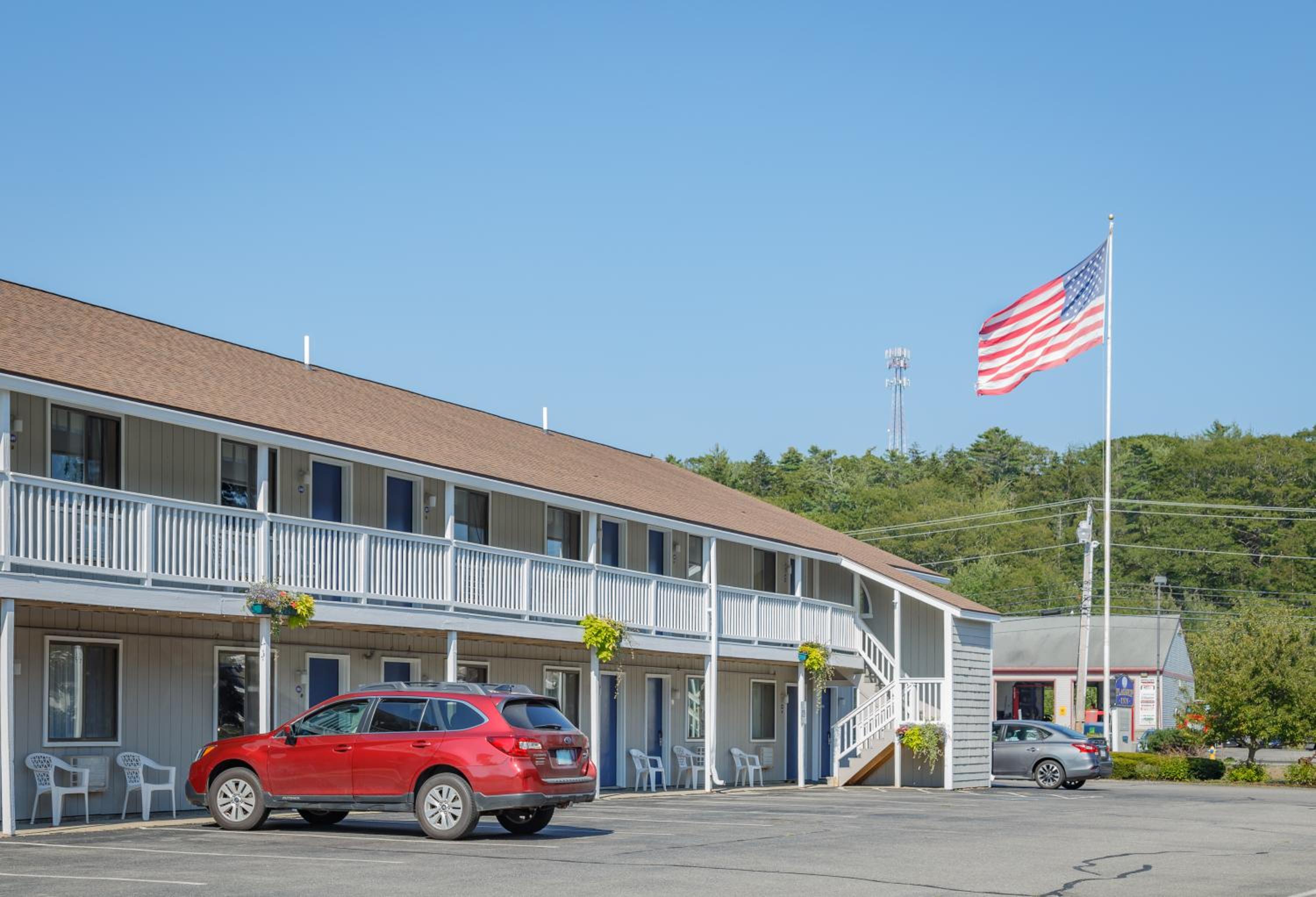 Flagship Inn