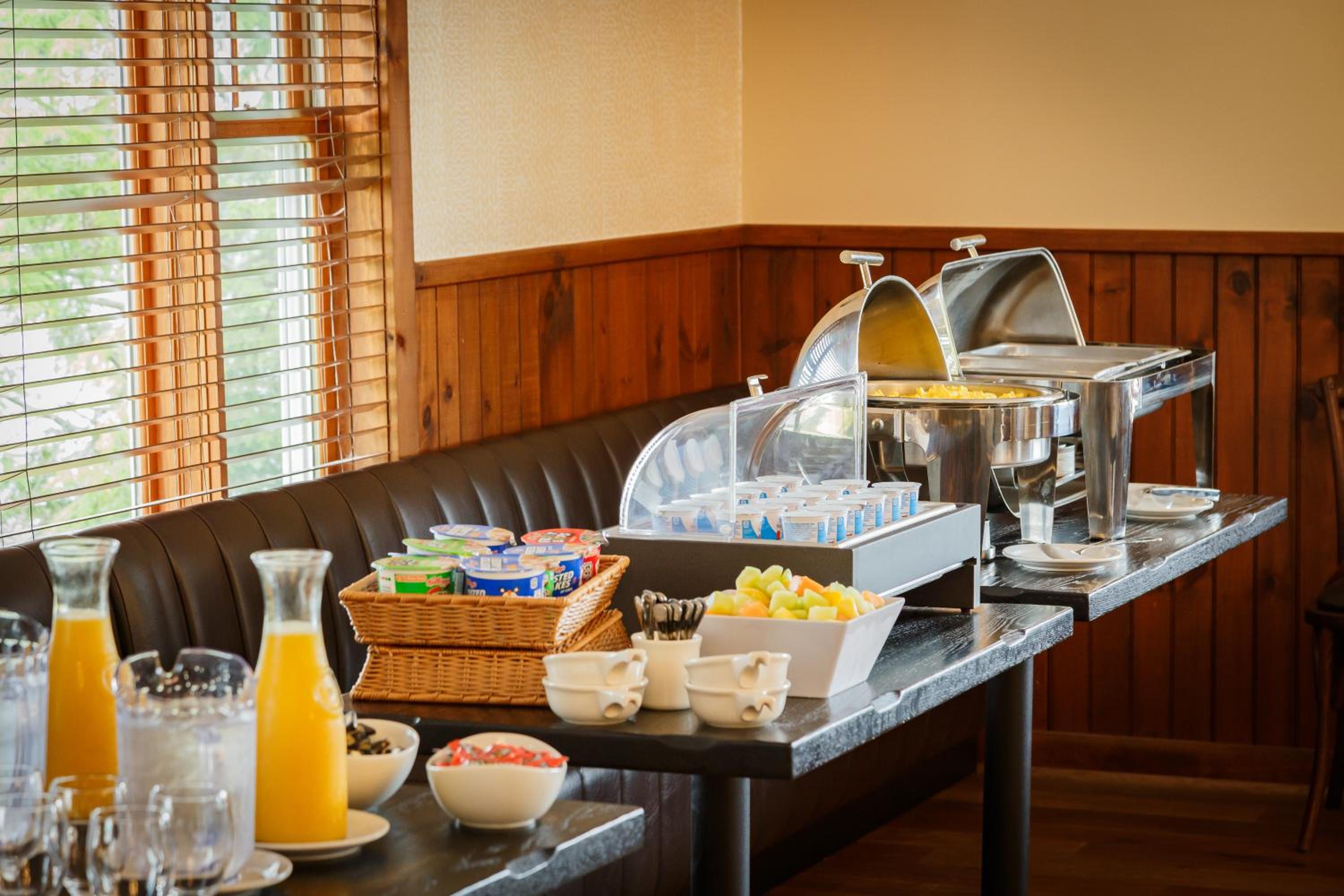 Flagship Inn