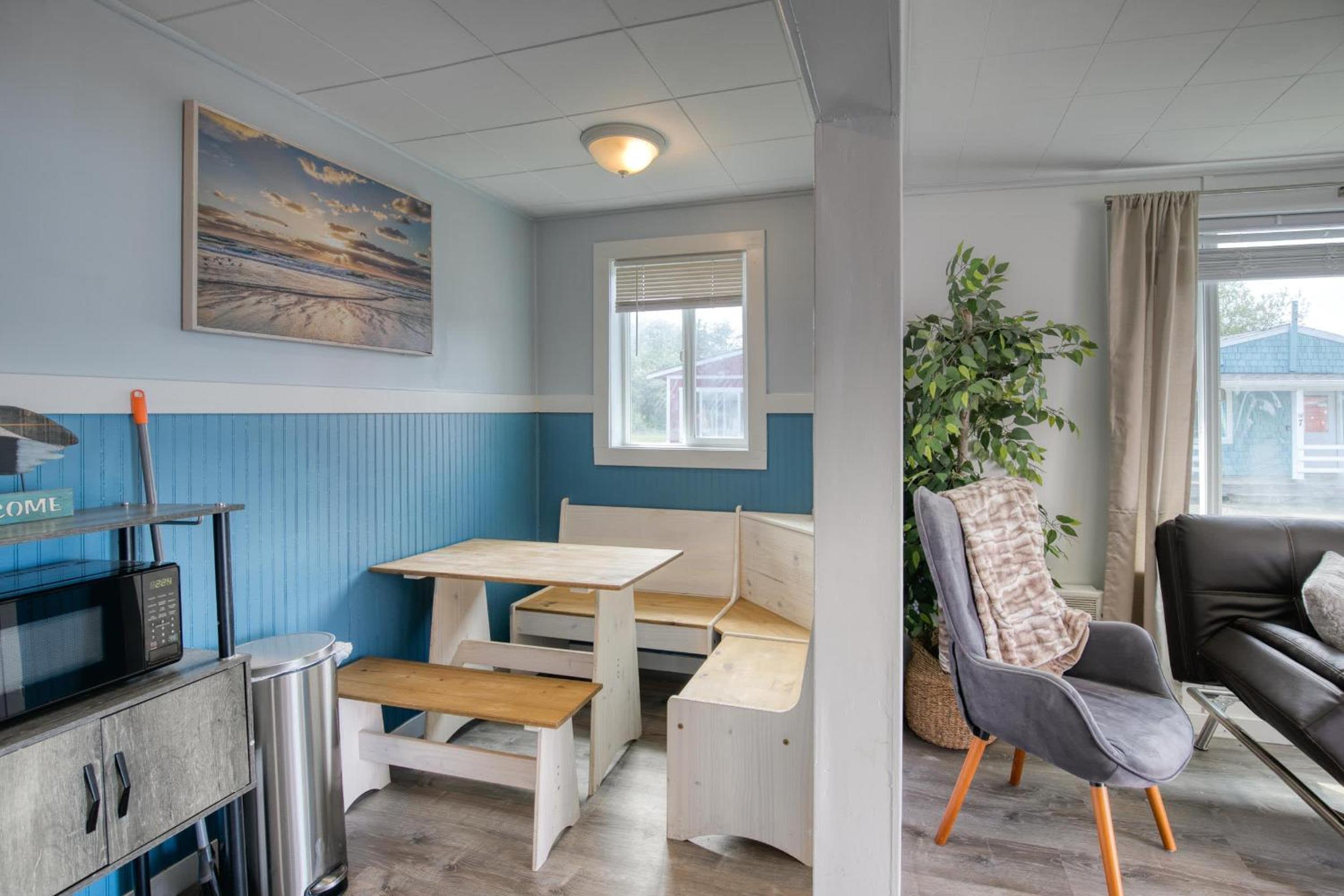 Pelican's Perch 1-Bed by the Sea w fireplace view 4