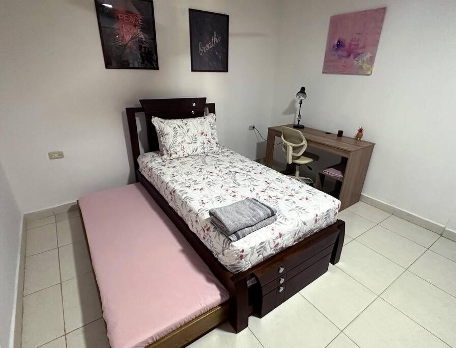 Great Location, Apartment Close to the Malecón