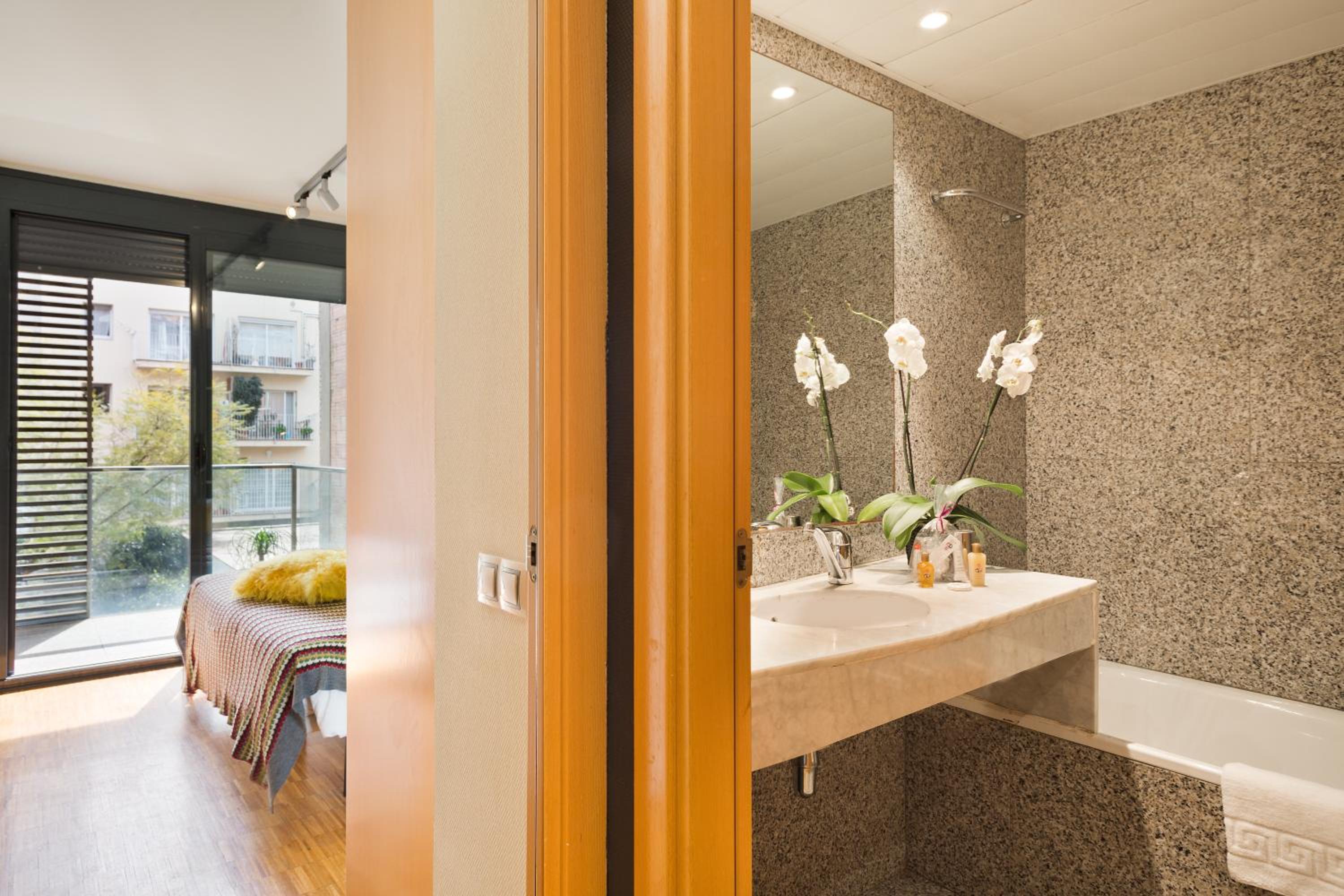 My Space Emirates - Spacious Apartments near the City Center