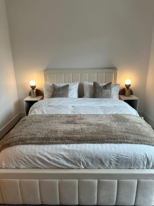 Stylist 2 Bedroom Apartment in Central London