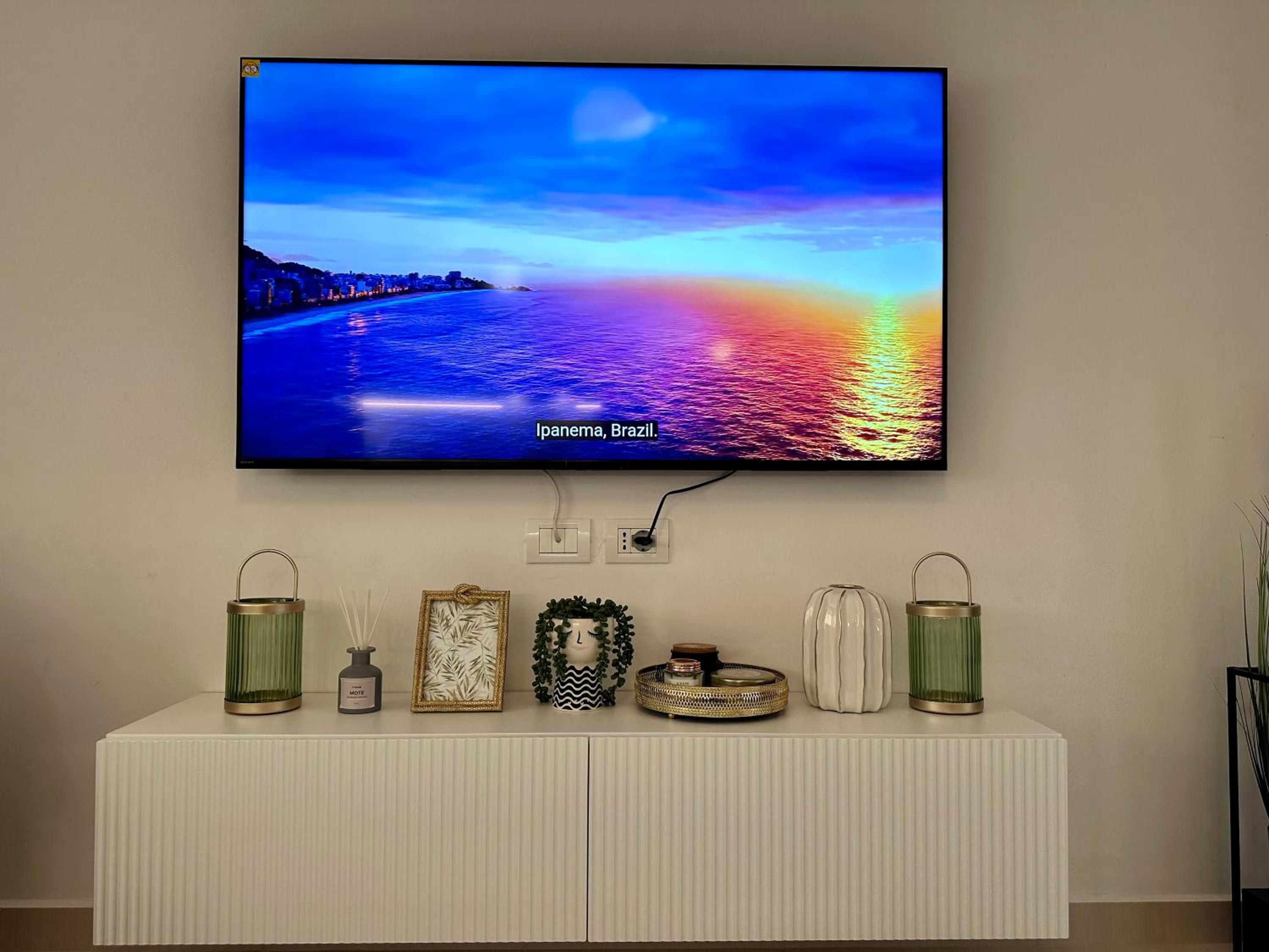 White Coast Apartment