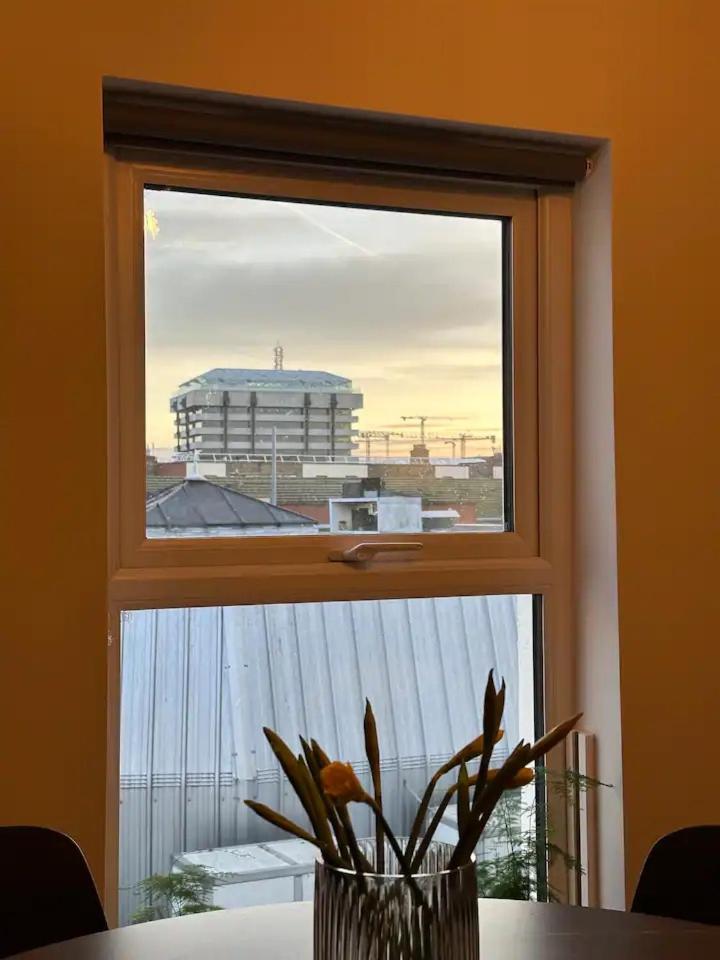 Modern City Centre Apartment