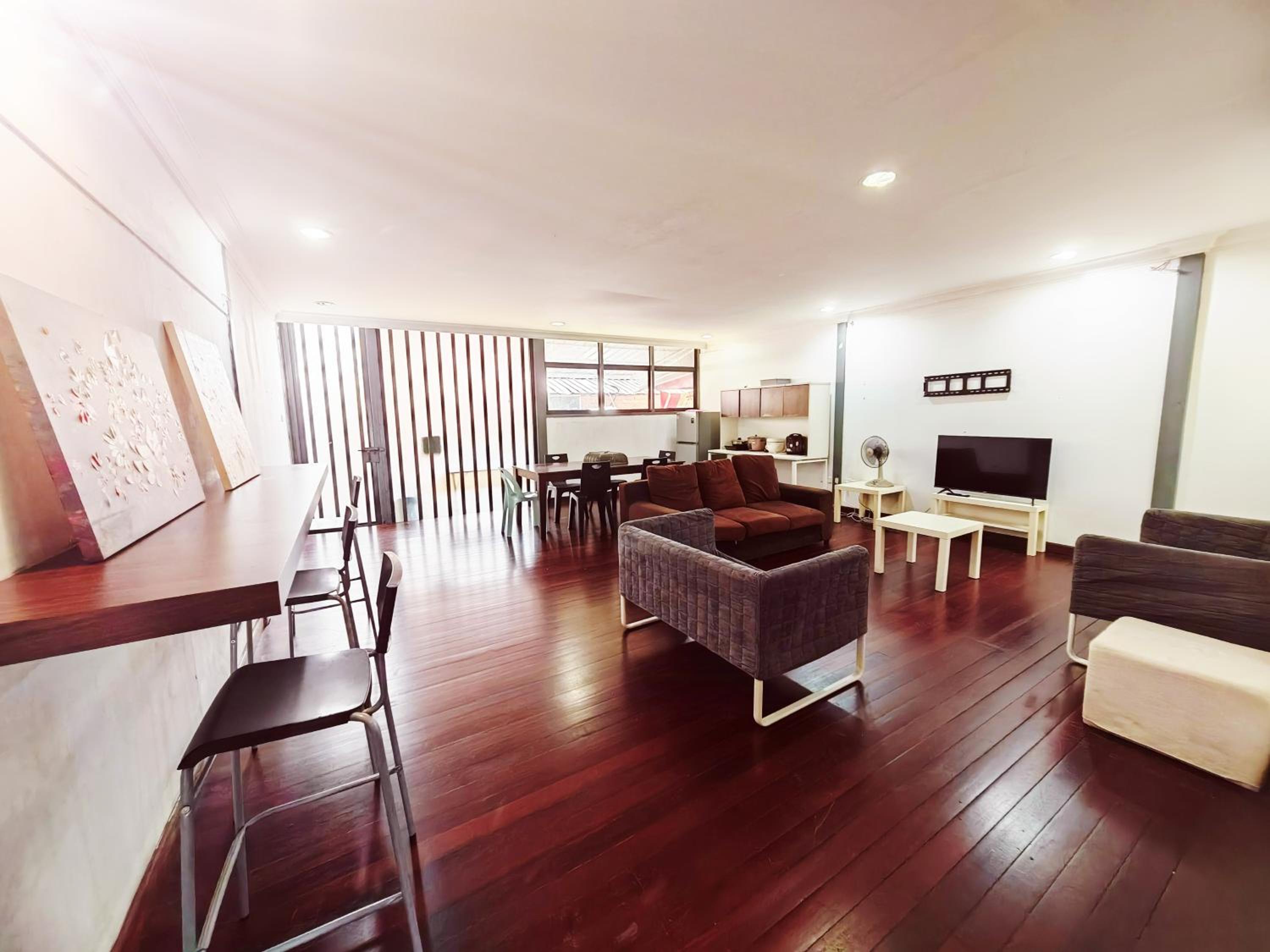 Vivacity Staycation Home 6 Bedrooms photo 1