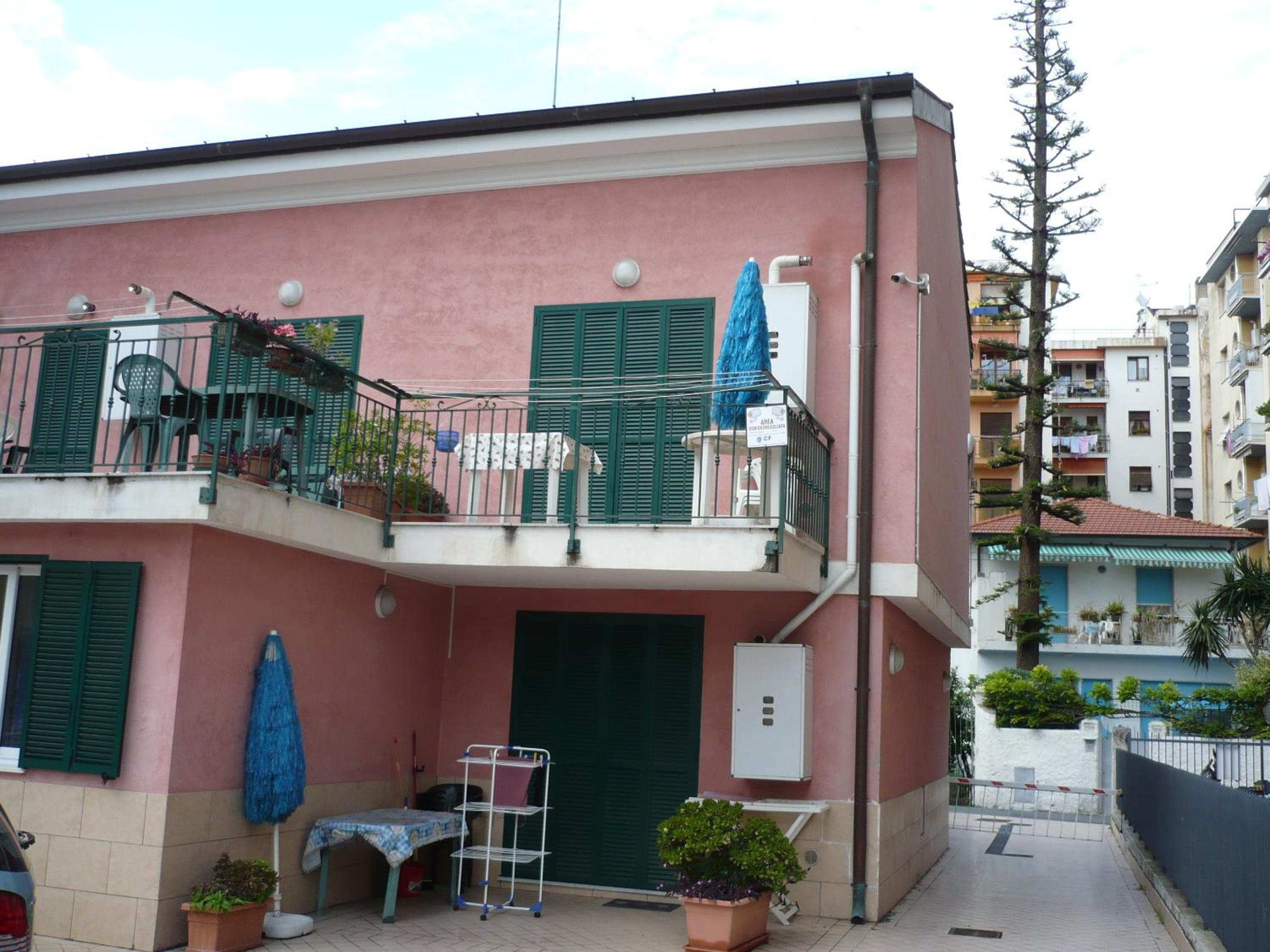 Villamareblu view 3