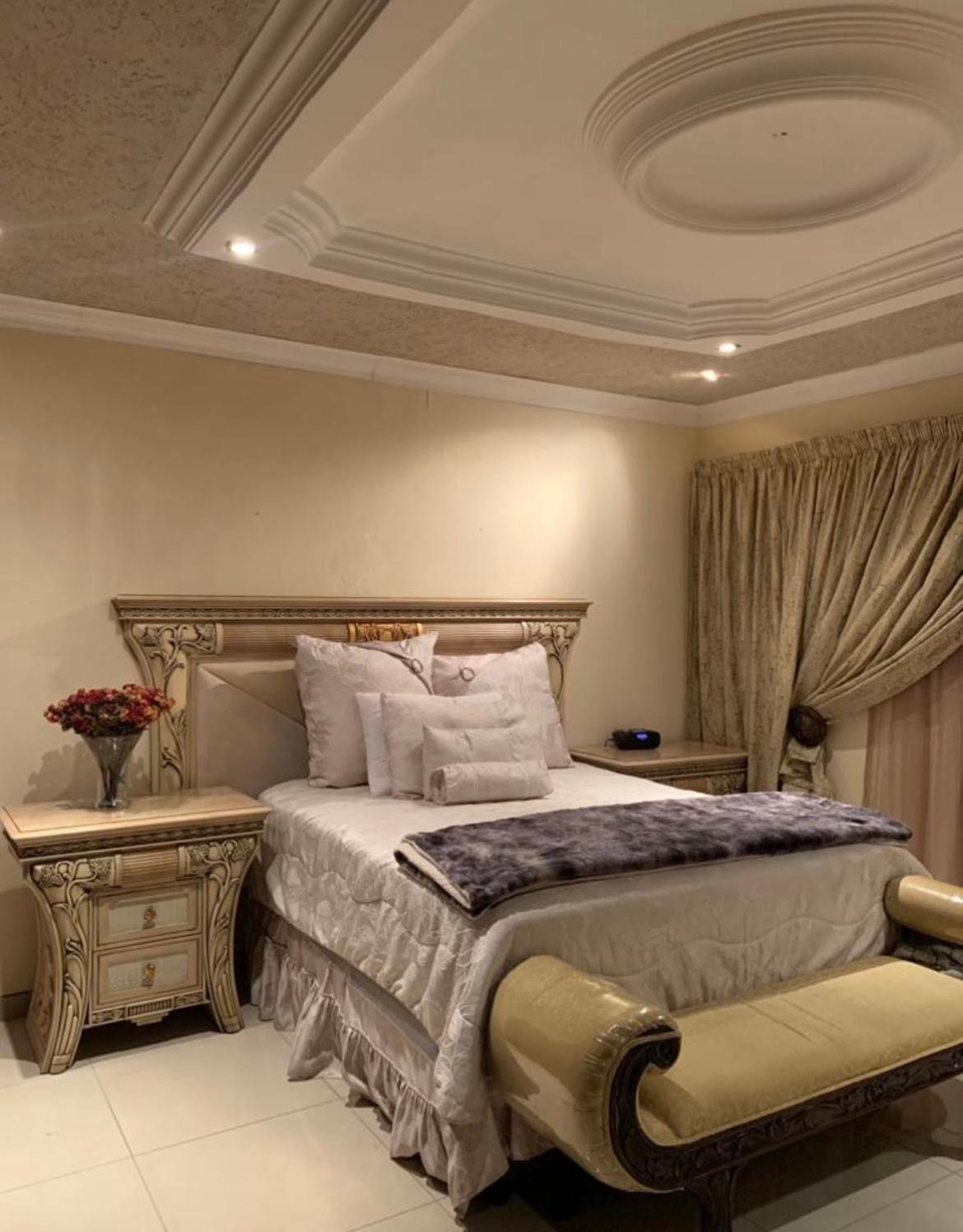 At Blessed BnB - Private En-suite Room in Home with Jacuzzi