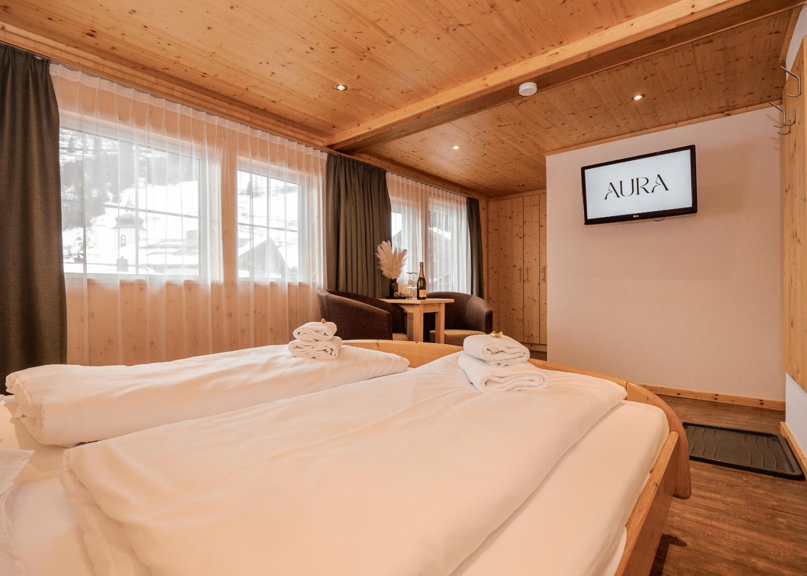 AURA Bed & Breakfast
