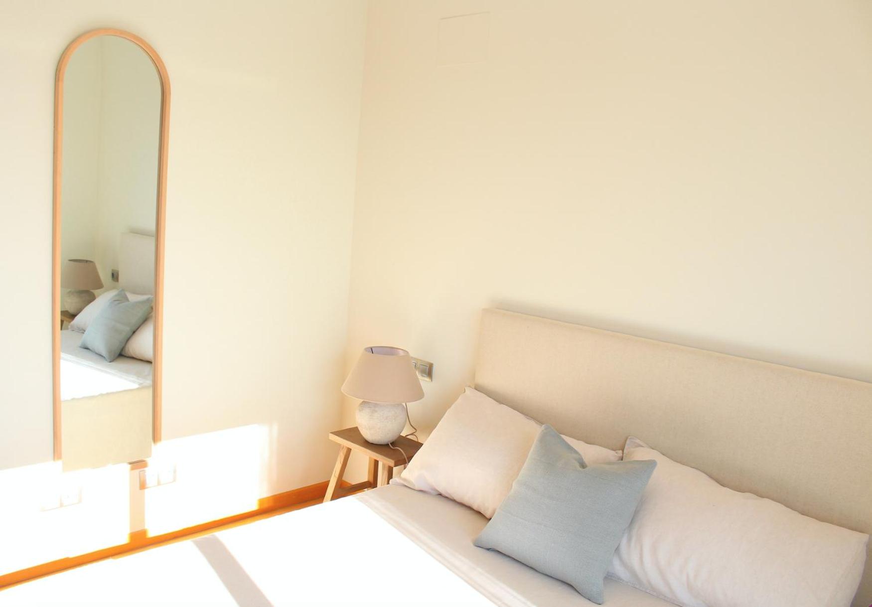 Oceanographic 1 bedroom apartment with balcony and pool