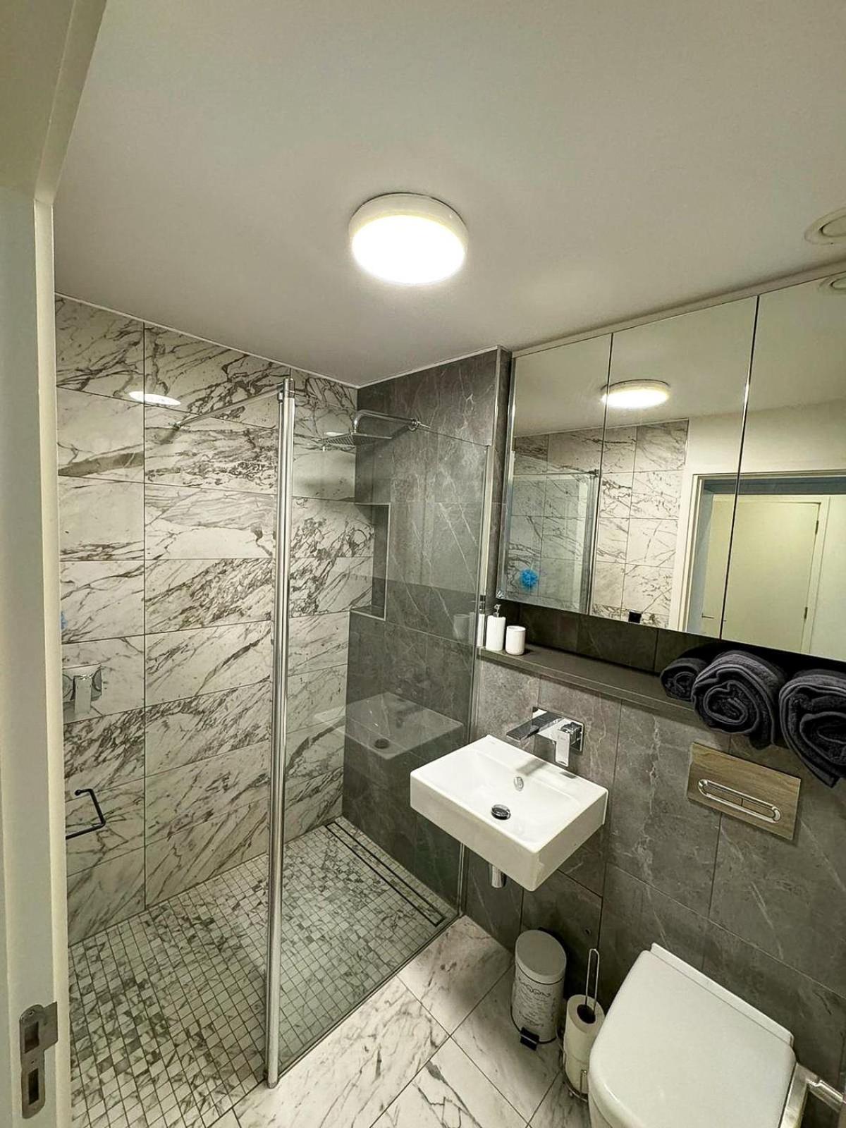 Elegant 2 Bedroom Apartment in Grand Canal