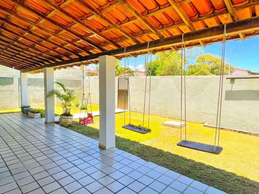 Casa com 5 quartos e vista para o mar a 170m da praia